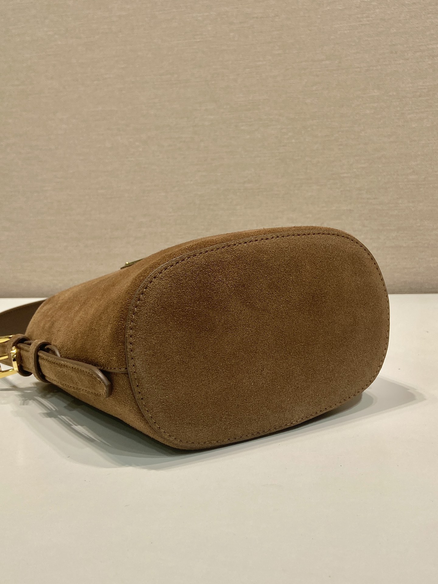 Pra*a cinnamon suede mini bucket bag-1be078a-31*18*10cm