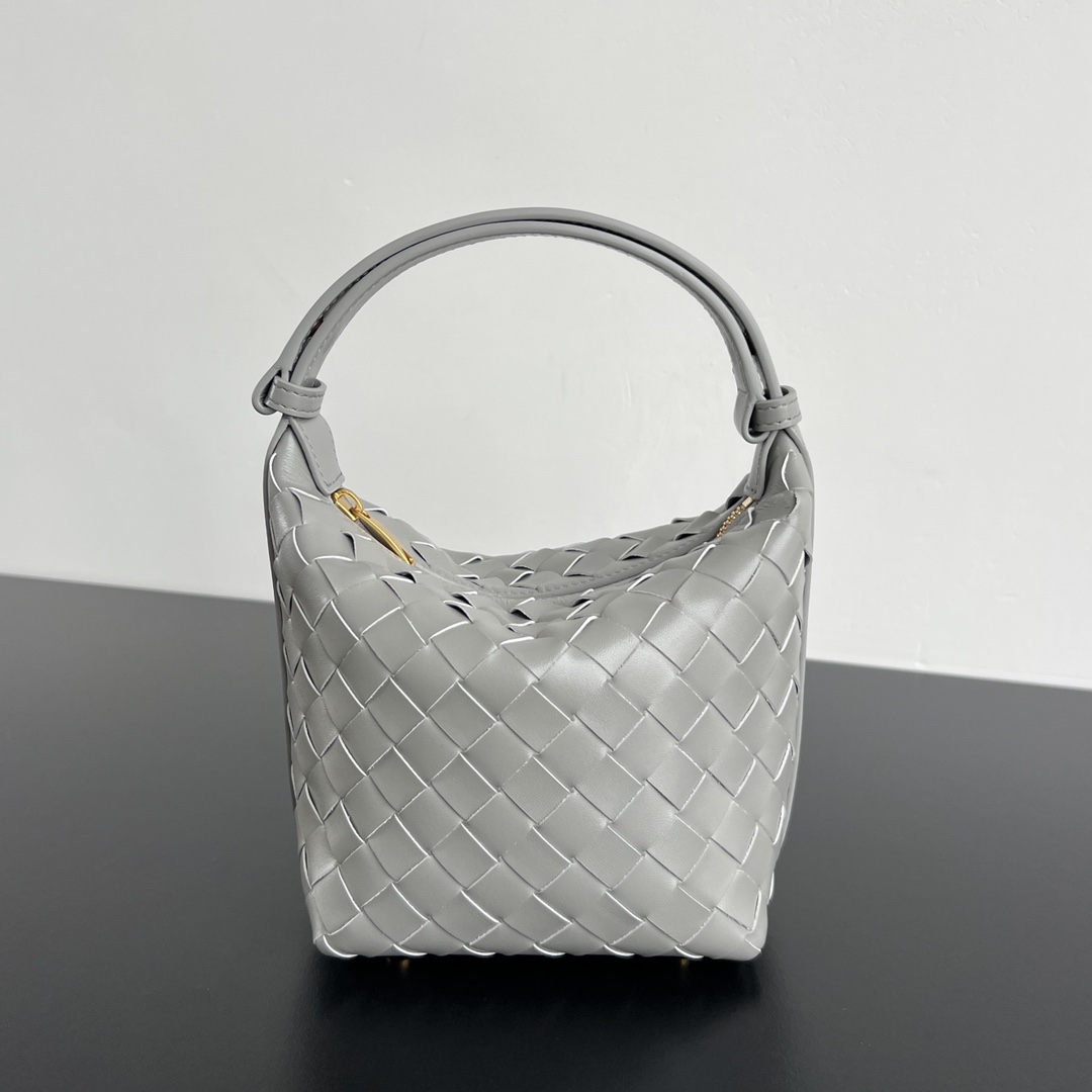b0tt*ga Ven*ta bv wallace-17x13.5x5.3cm