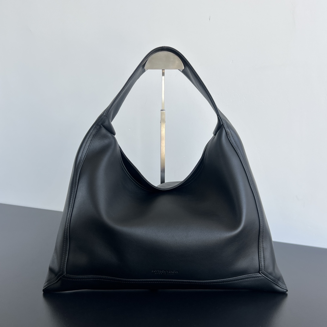 b0tt*ga Ven*ta shoulder bag-46x21x10cm