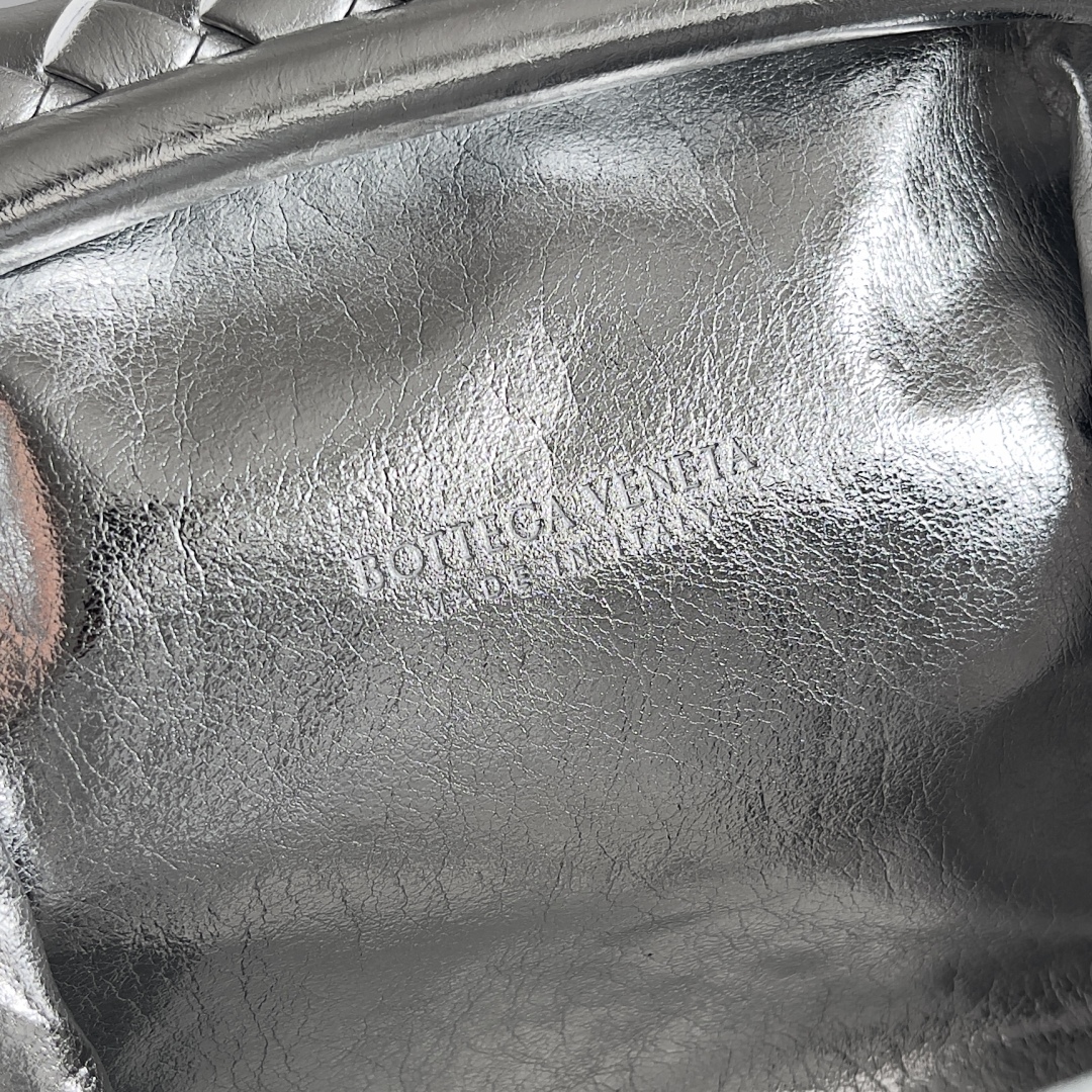 b0tt*ga Ven*ta lauren 1980 teen leather clutch-27*15*8cm