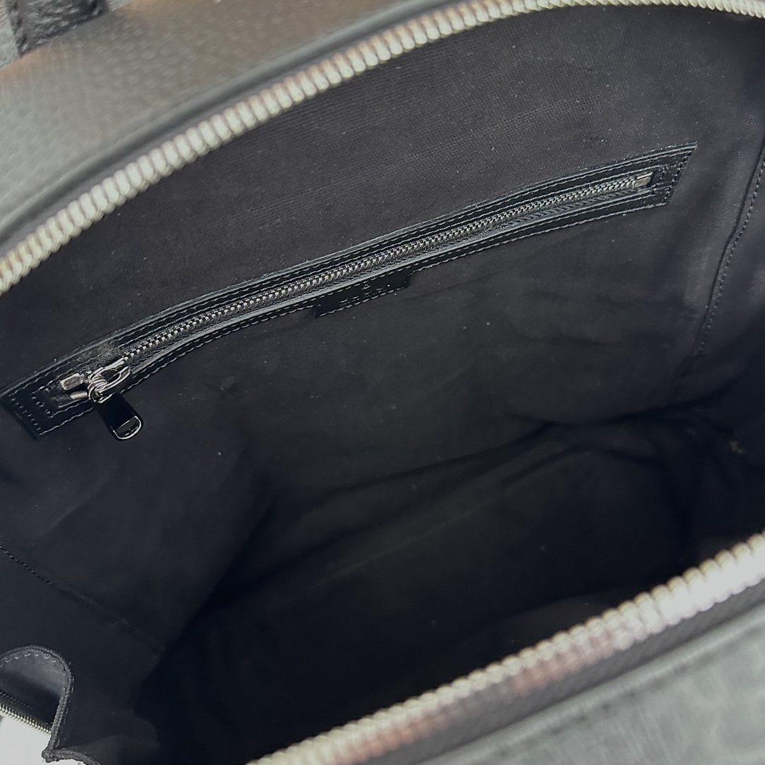 Gvc*1 backpack-40*29*14cm