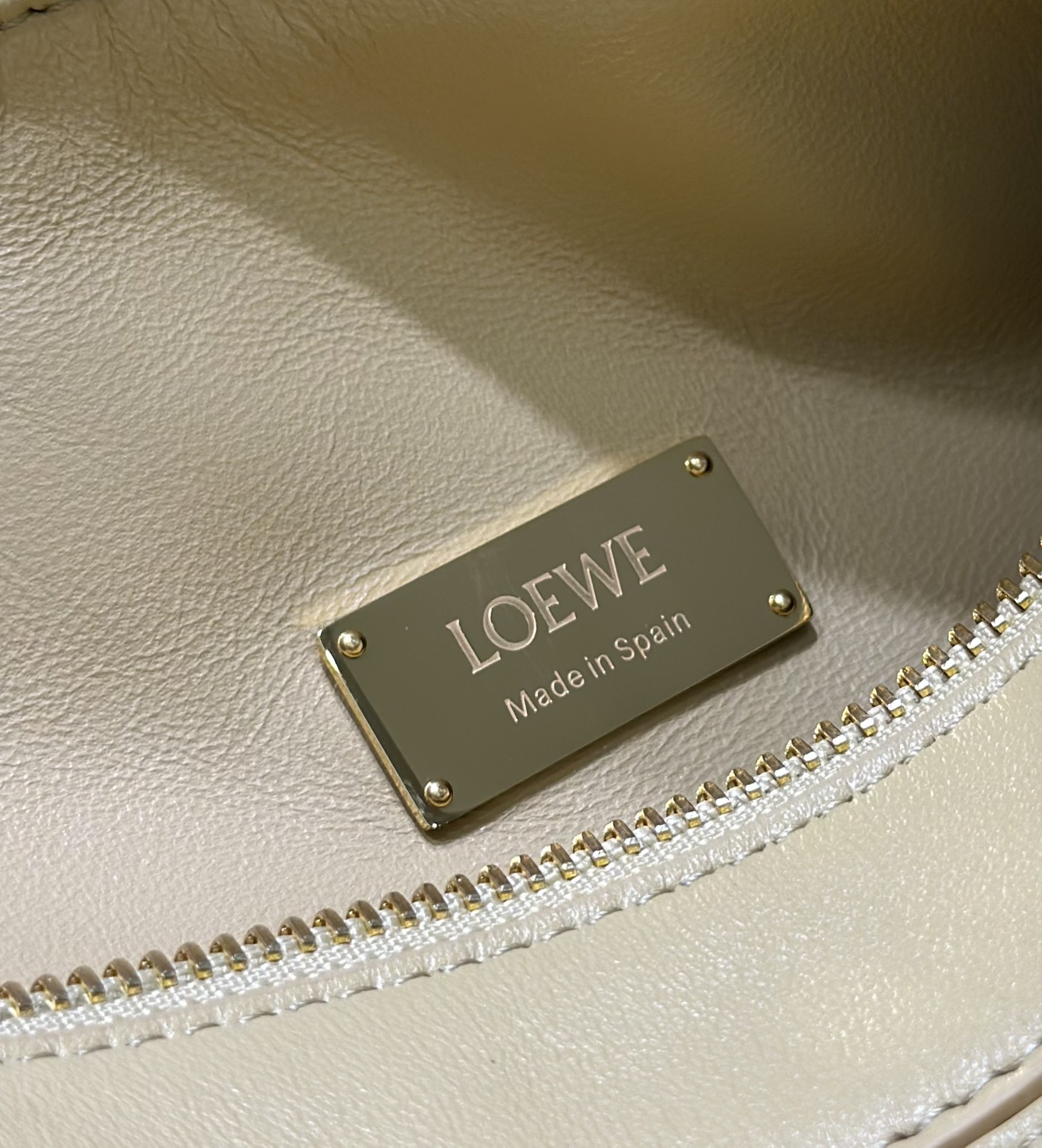 Lowee Puzzle Edge Bag-24*10.5*16.5CM
