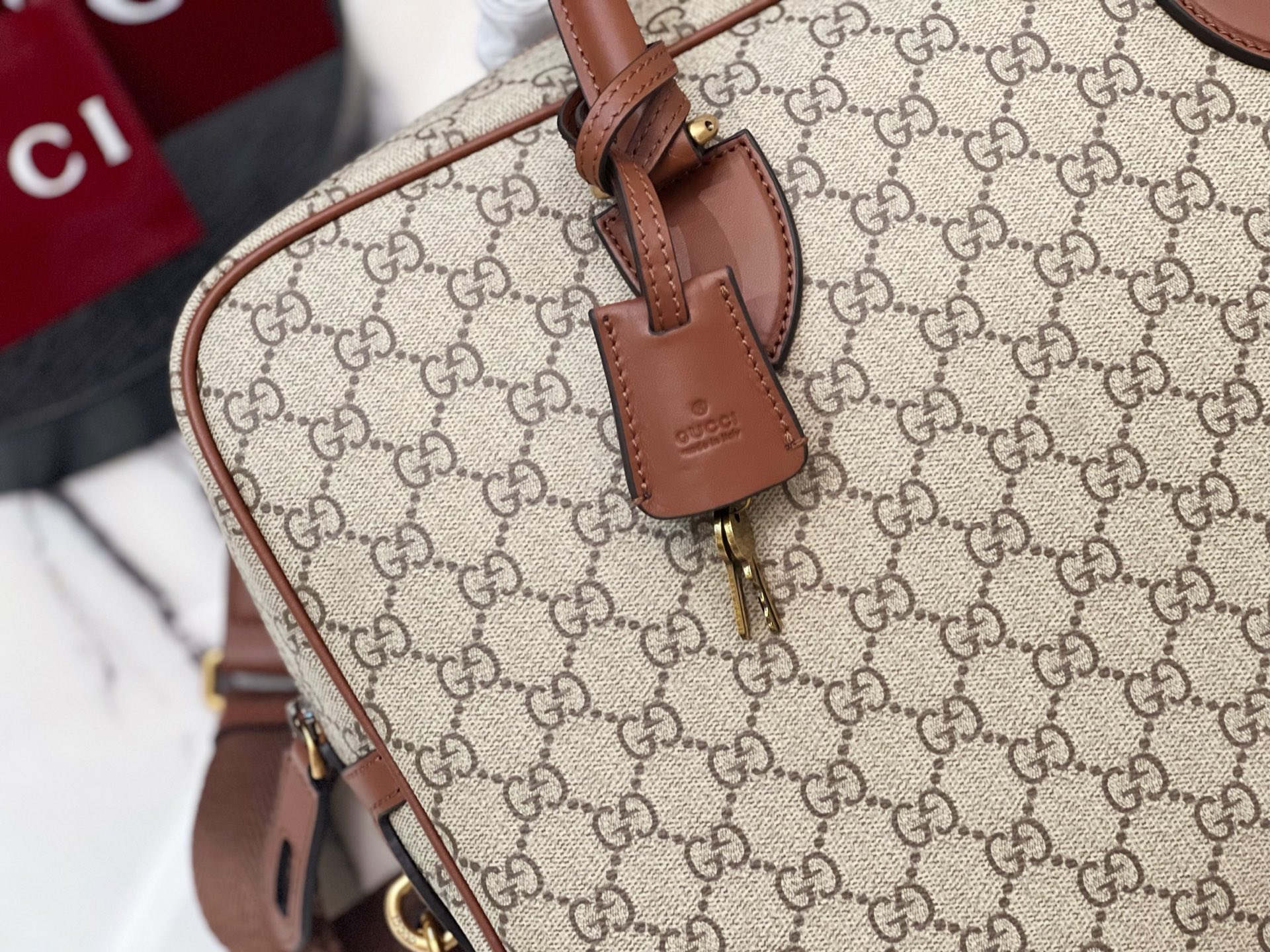 Gvc*1 gg emblem medium briefcase-40*30*6cm