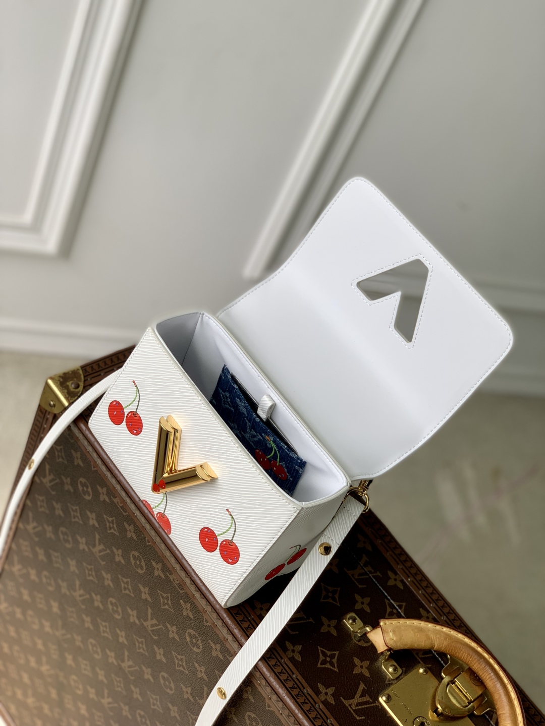 LV Twist Slim Bags-M14636-15 x 7 x 19CM