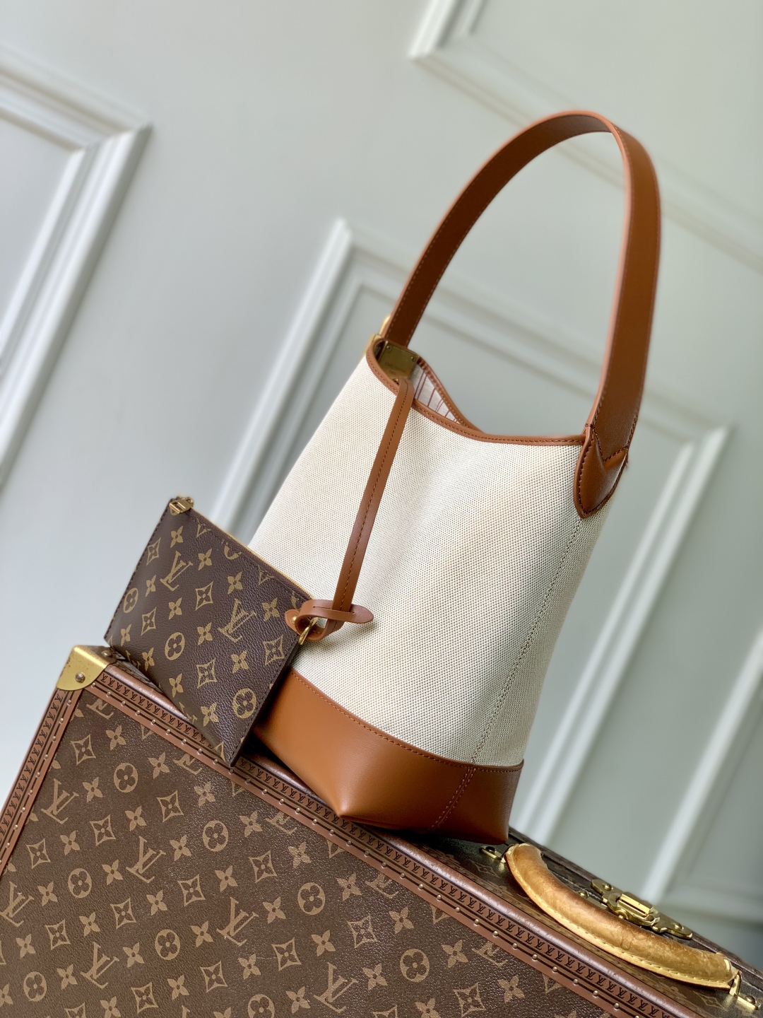 l0vis Vvtt0n low key hobo-m25352-24 x 28 x 16cm