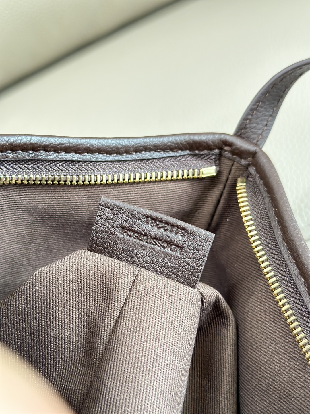 Bv*b*rry vintage bag-25.5x 12 x 16cm