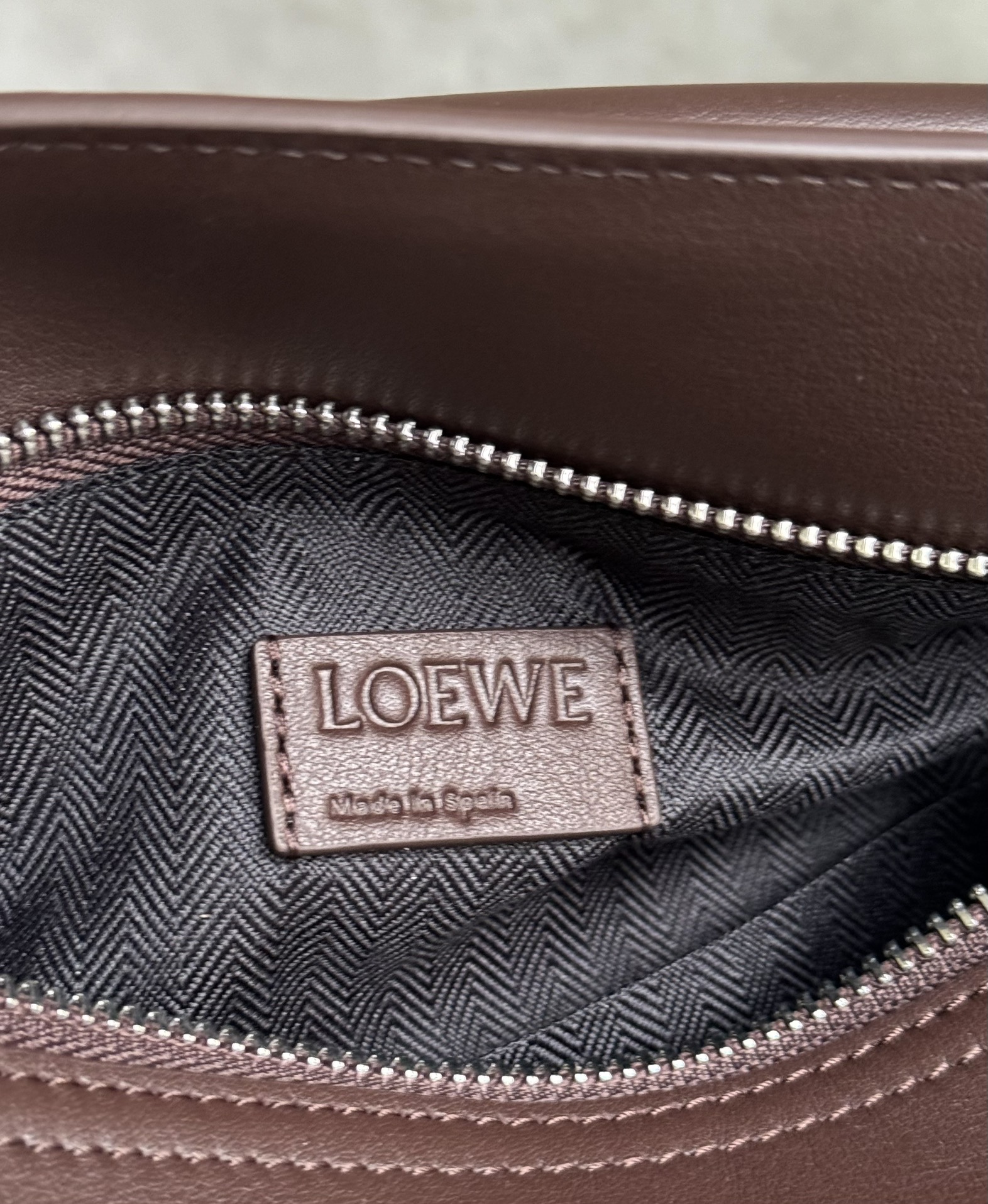 Lowee puzzle bag -24*10.5*16.5cm