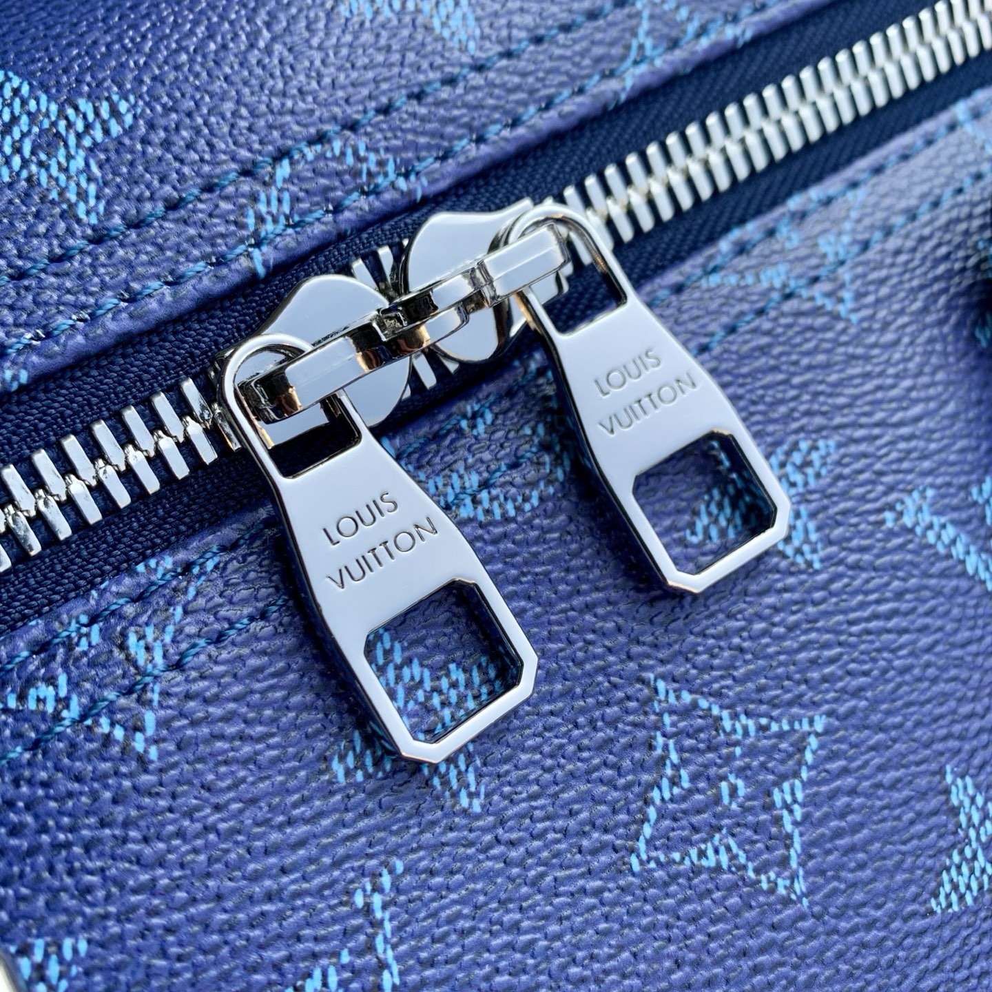 L0vis Vvtt0n Keepall Bandoulière 50- 50 x 29 x 23CM