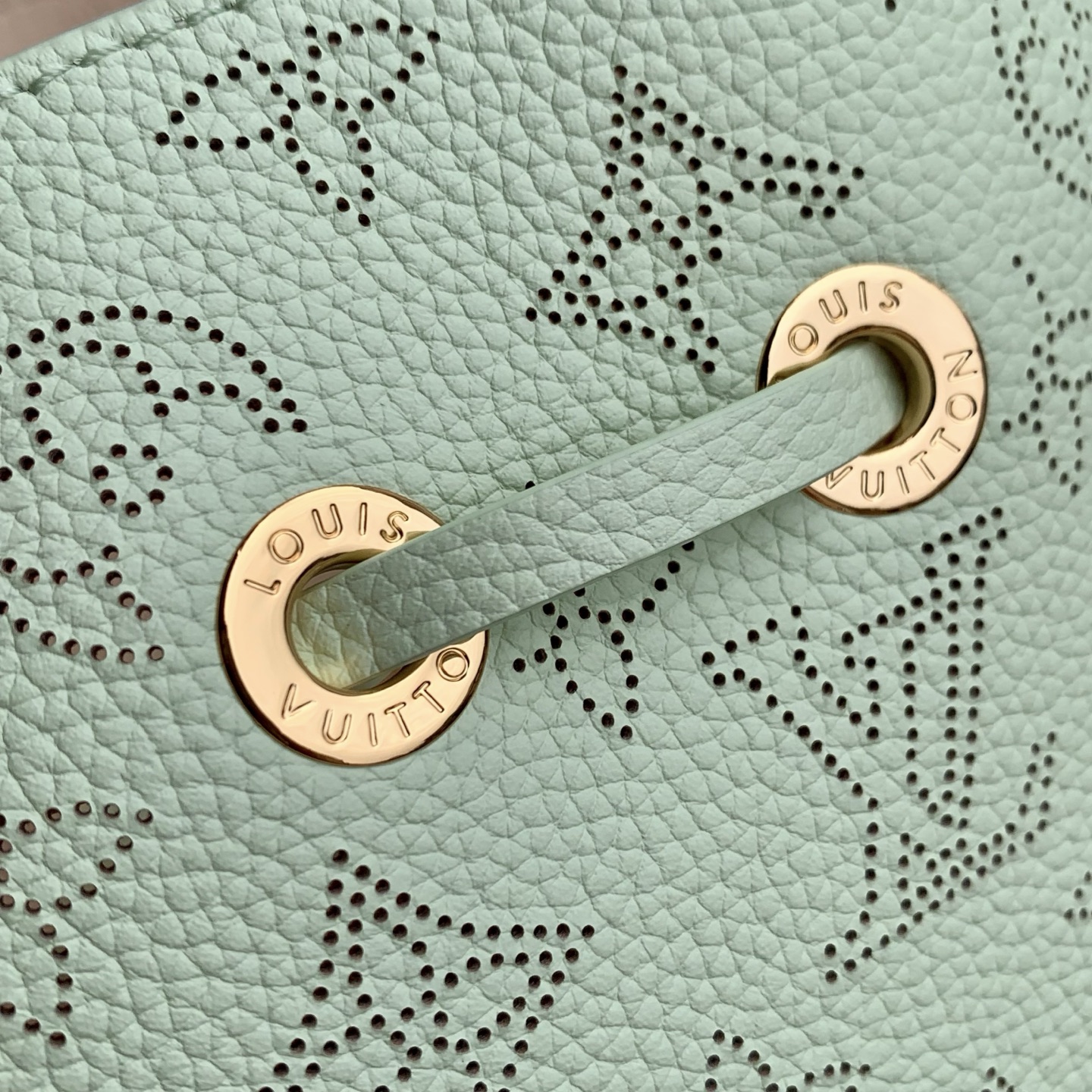 L0vis Vvtt0n Mahina Monogram-M24255-22 x 14 x 19CM