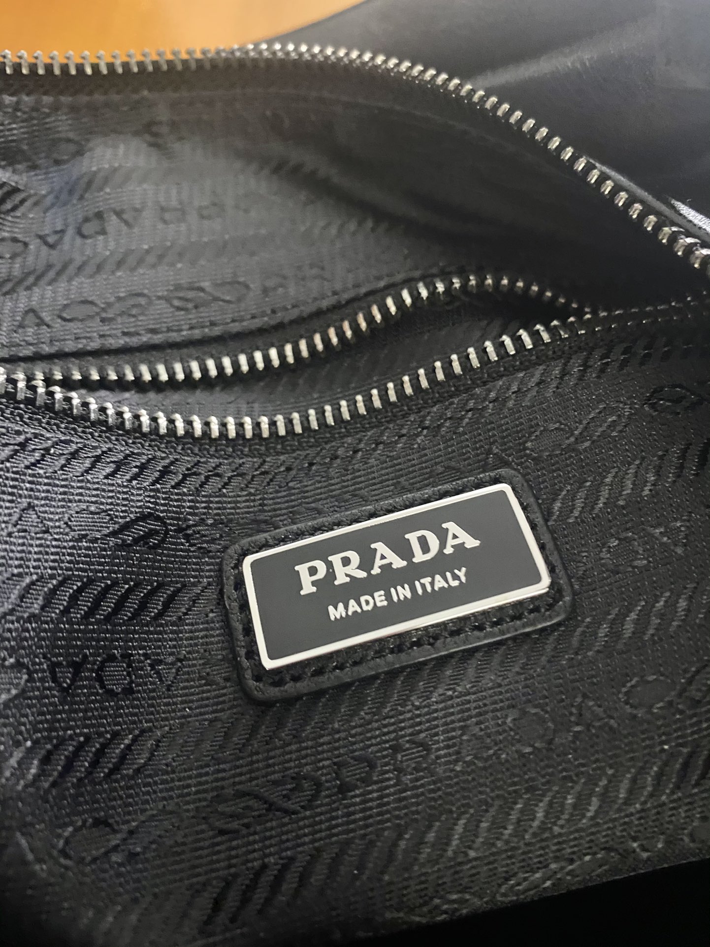 Pra*a Explore Tote Bag -2VH204-43*30*15cm