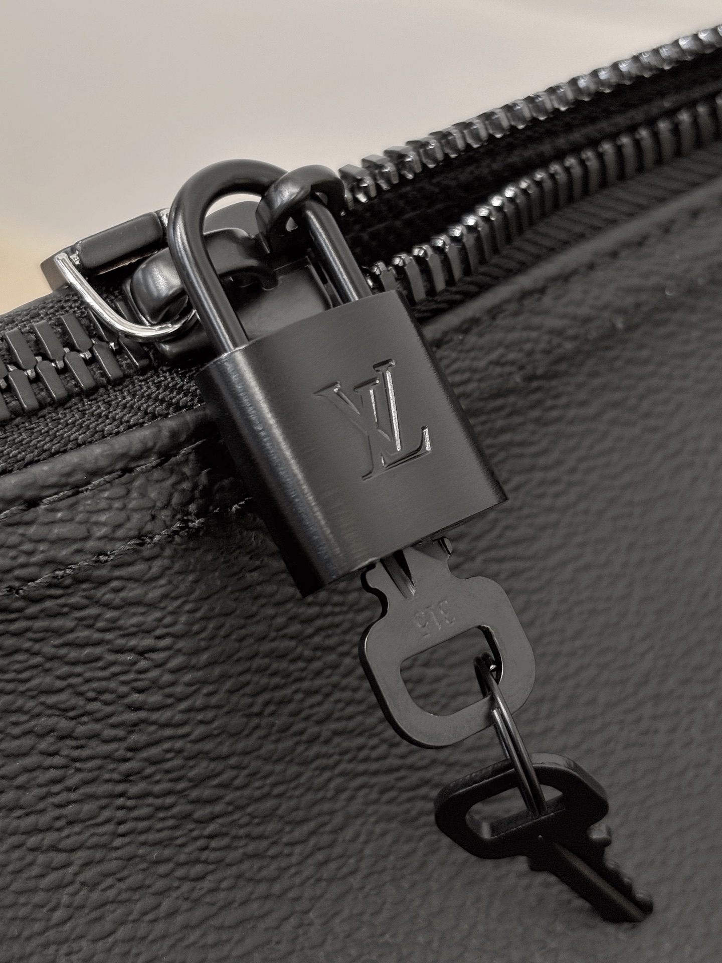 L0vis Vvtt0n Keepall Bandoulière 50-50x29x23CM