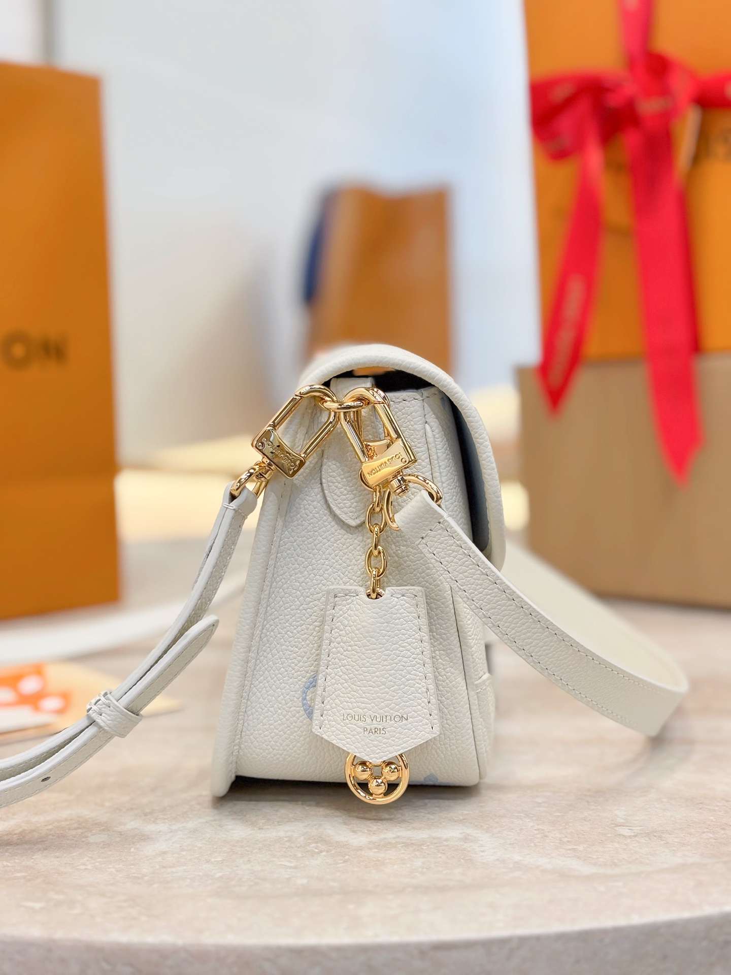 L0vis Vvtt0n Diane Handbags-M28054-25*9*15CM