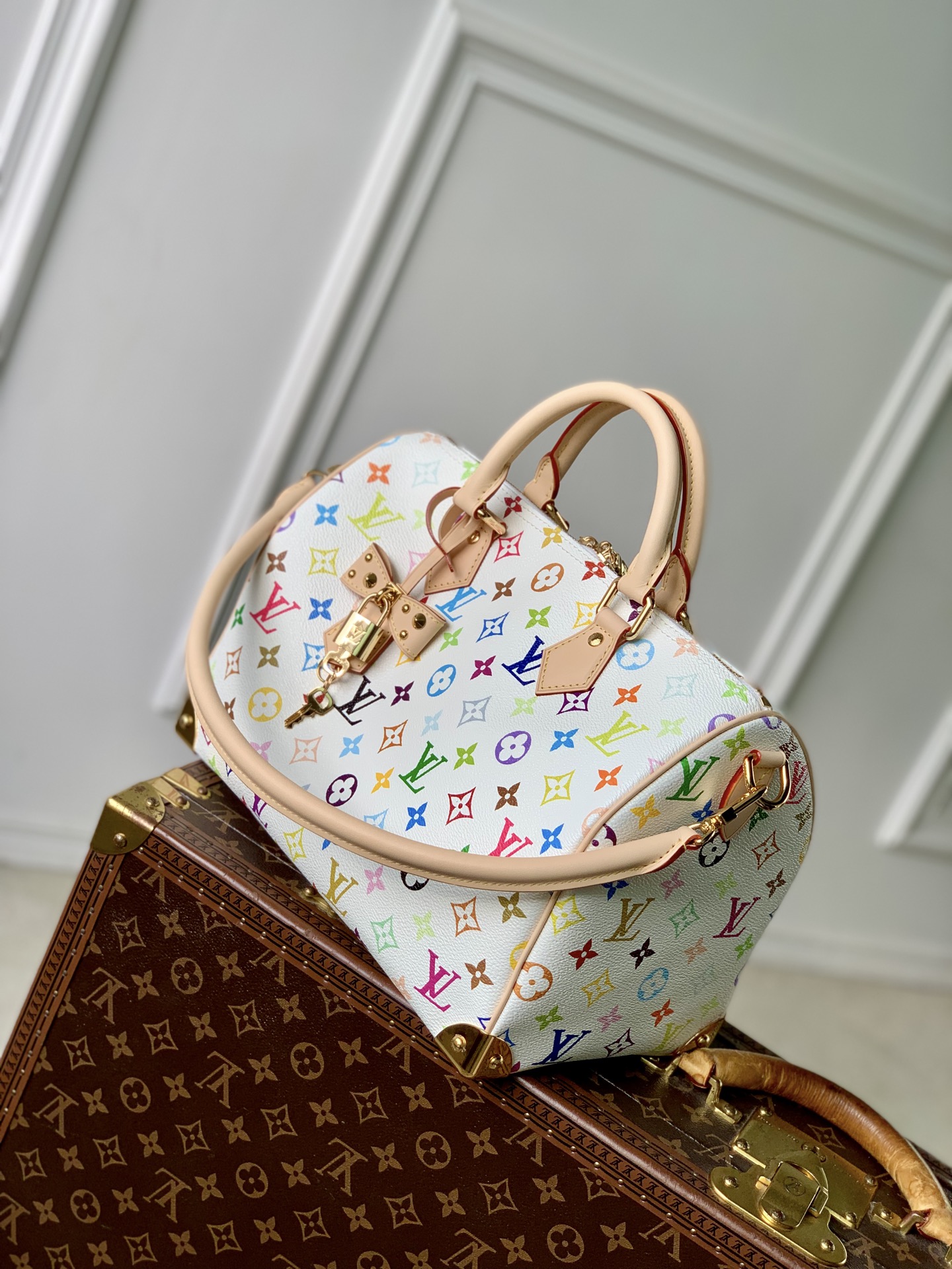 L0vis Vvtt0n Speedy Soft 30 Lucky-21 x 17 x 30CM