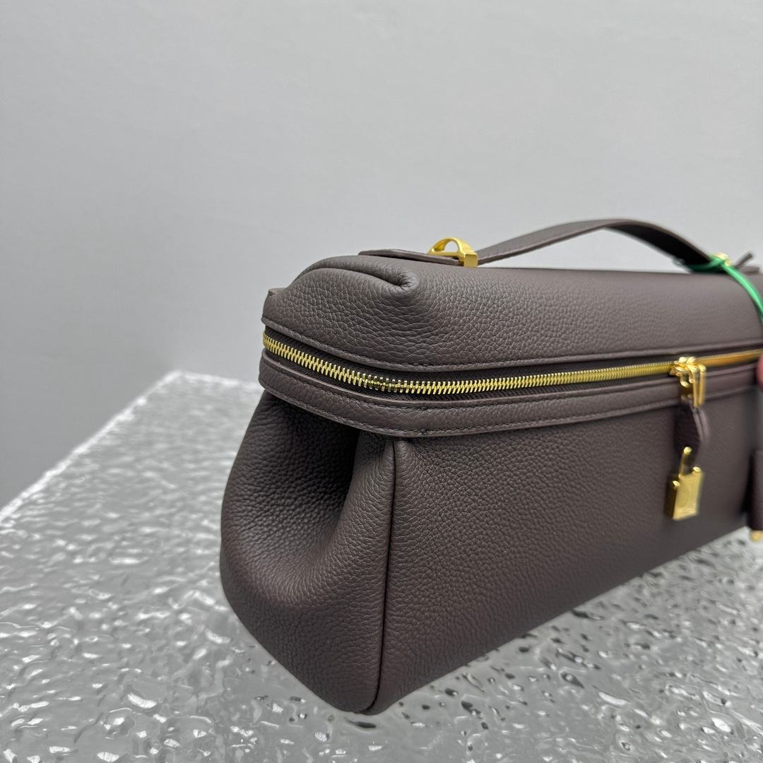 L0r0 P1ana Extra Softy Bag L33-33*14*9CM