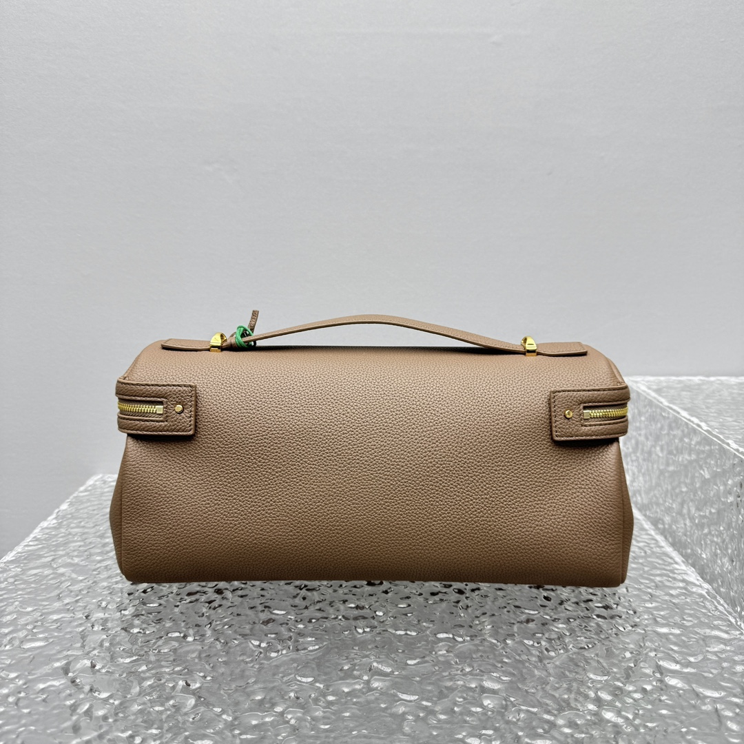 L0r0 P1ana Extra Softy Bag L33-33*14*9CM