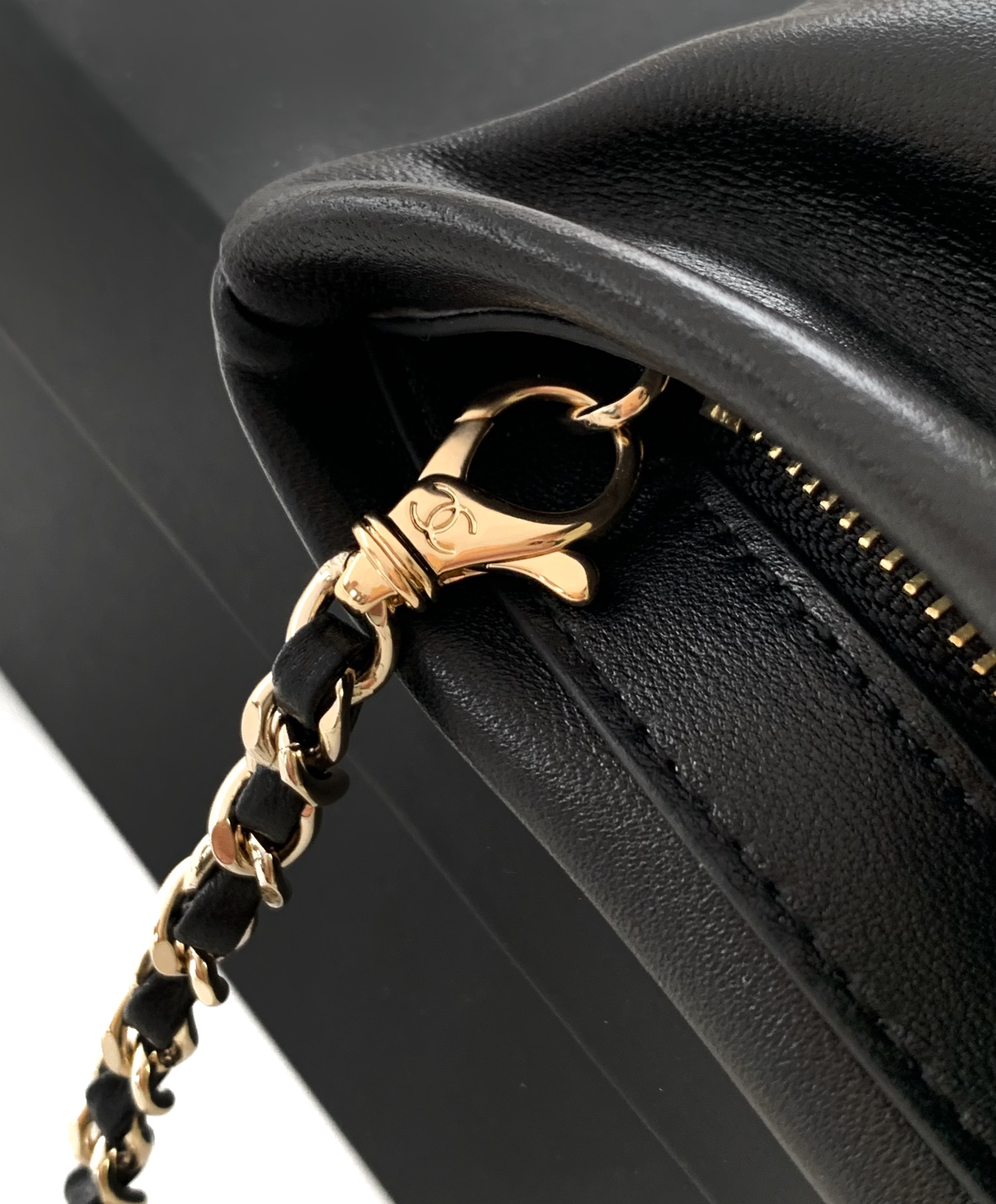 Ch@nel Clutch Bag with Chain Lambskin-14x24 x 5CM