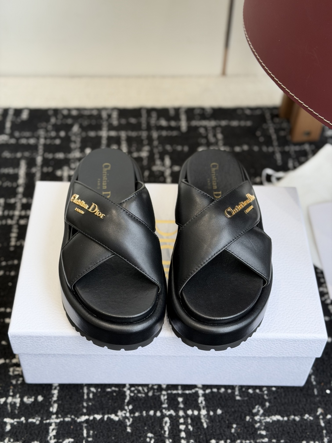 Diro Sandals