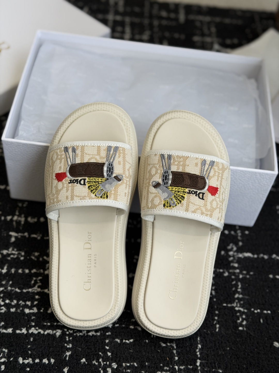 Diro Sandals