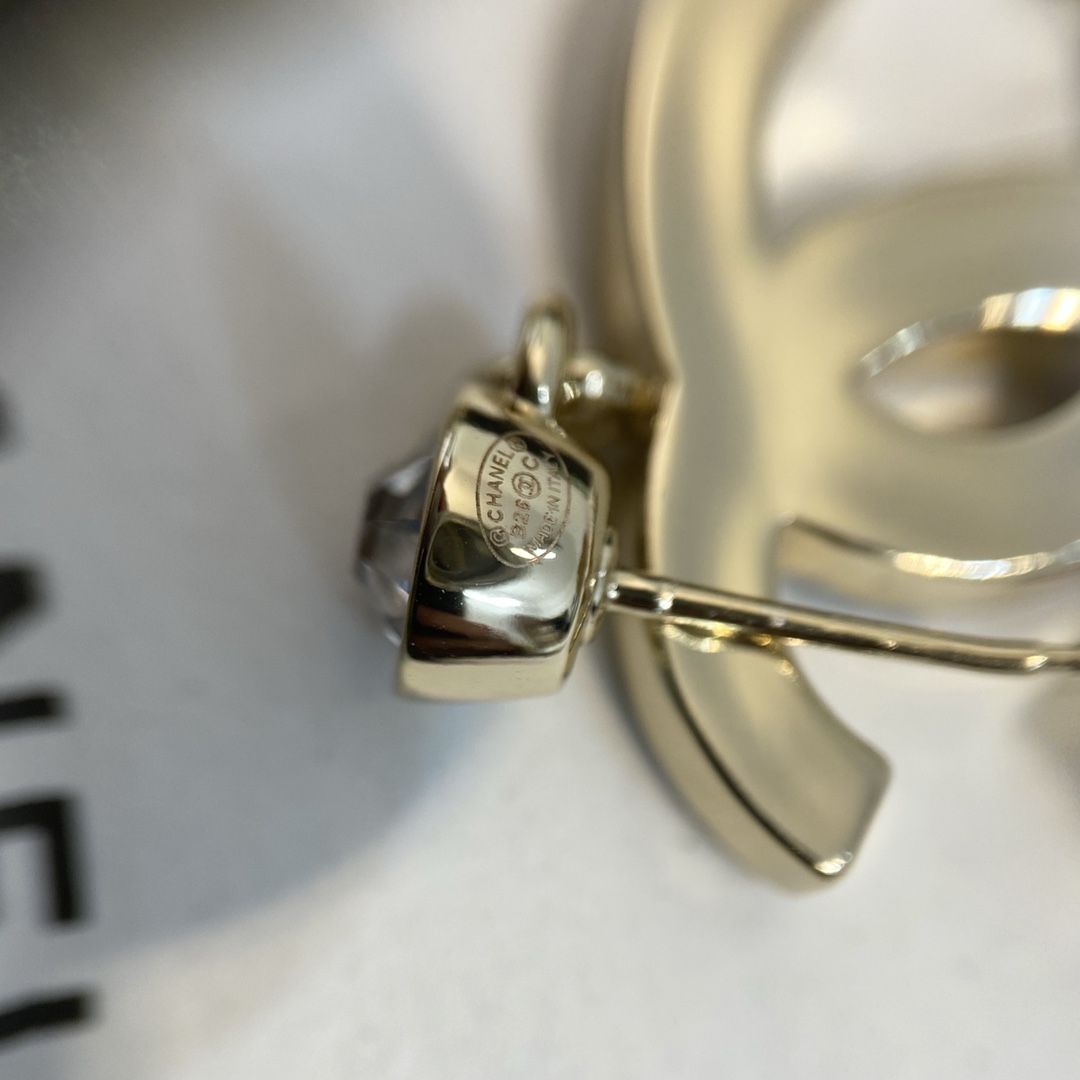Ch@nel Earring