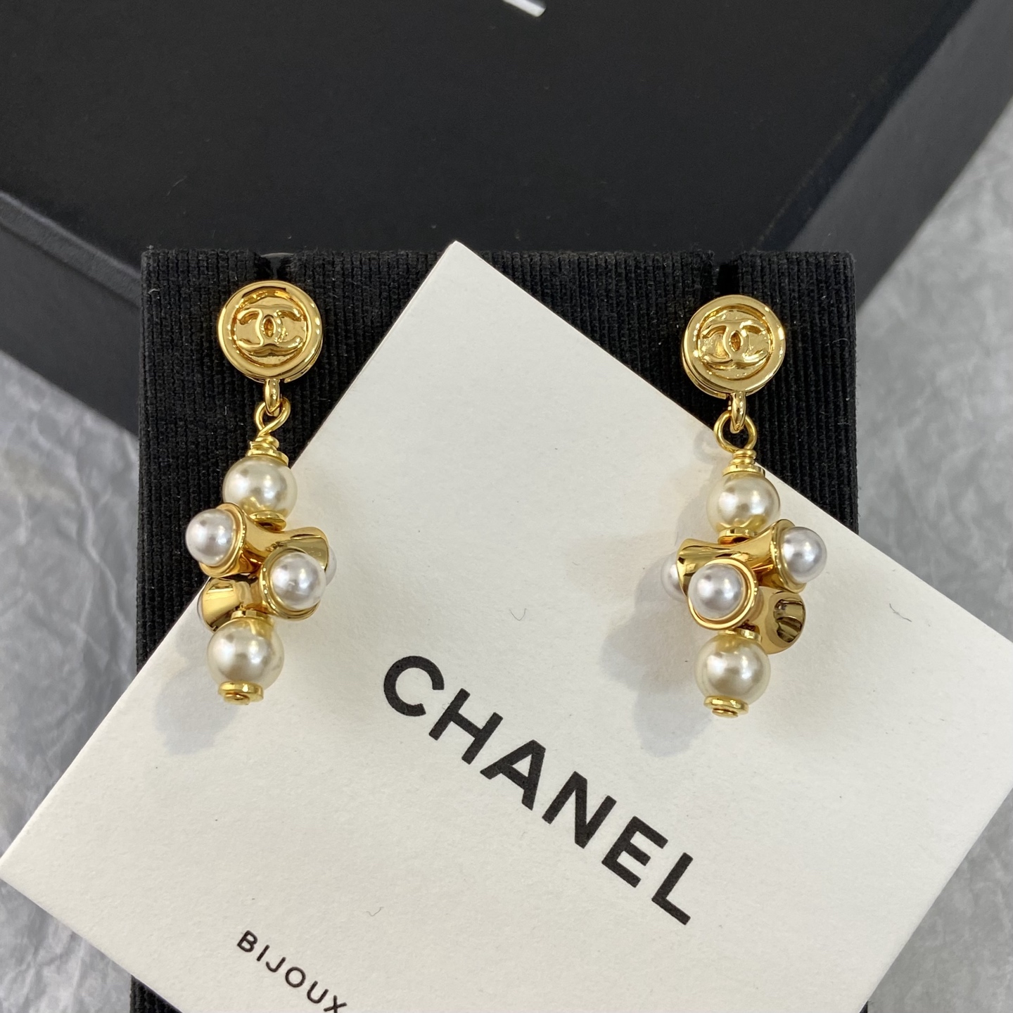Ch@nel Earring
