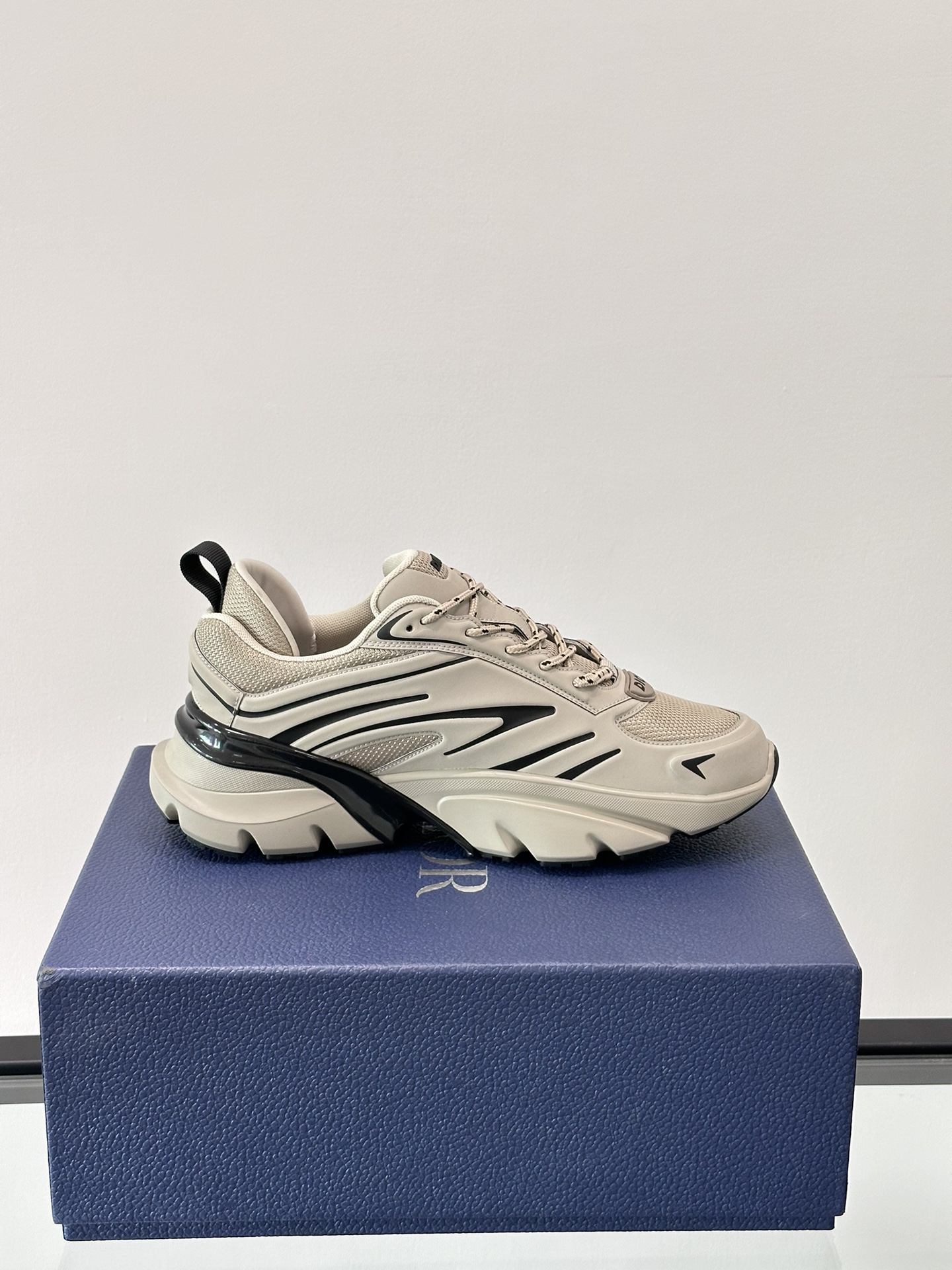 Diro Sports Sneakers