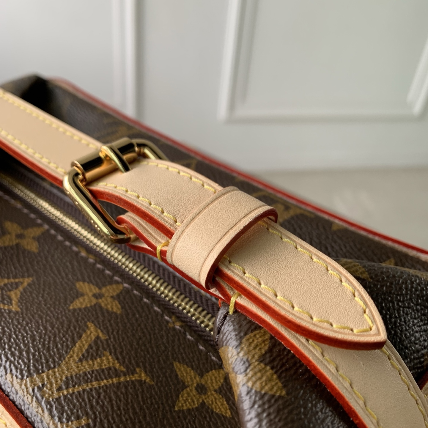 Lou*s Vvtt0n Cruiser Toiletry Bag Monogram-2 x 13.5 x 12CM