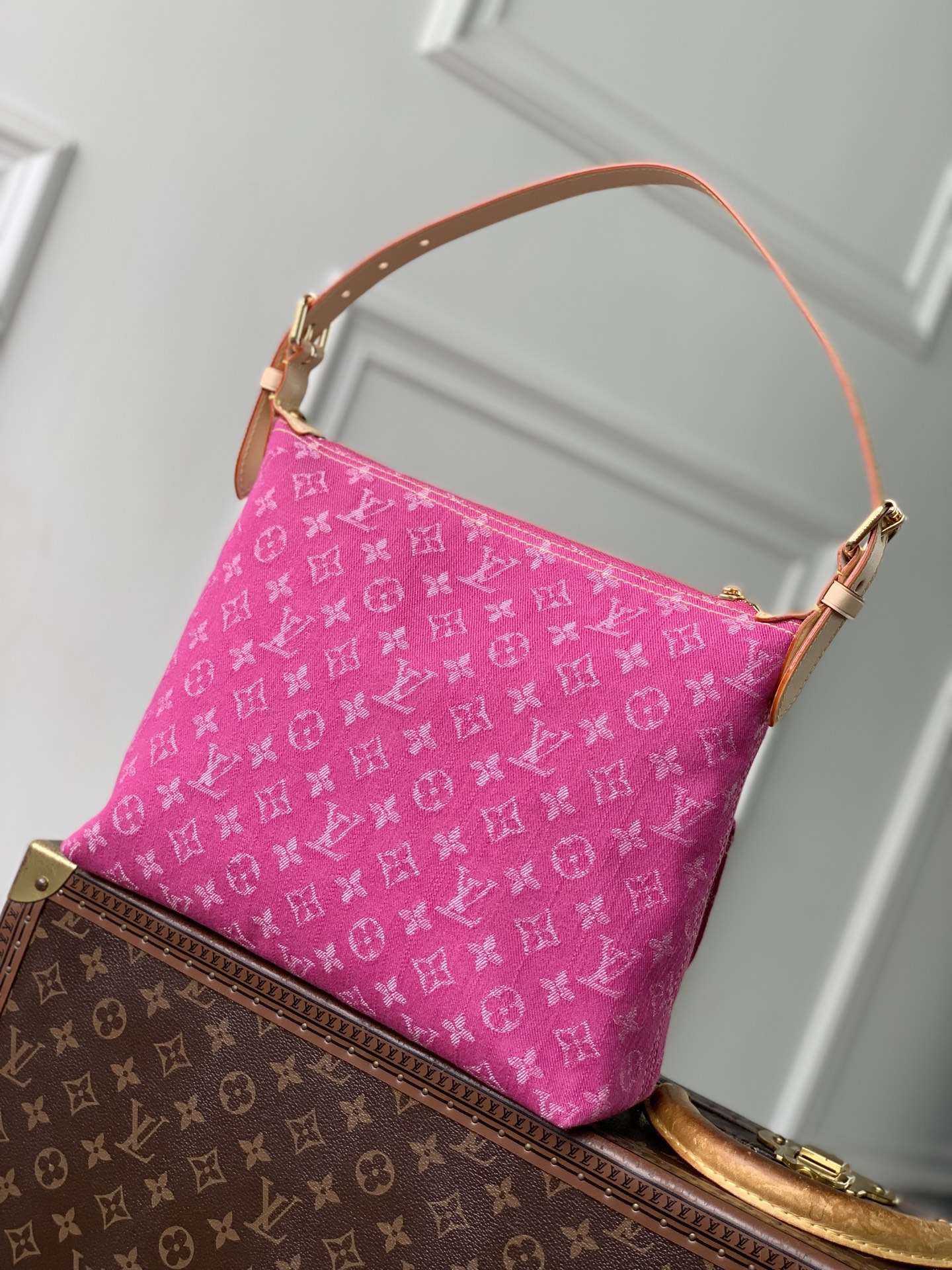 Lo*uis Vvtt0n Baggy Monogram Denim - Handbags M27329-30 x 22 x 13CM