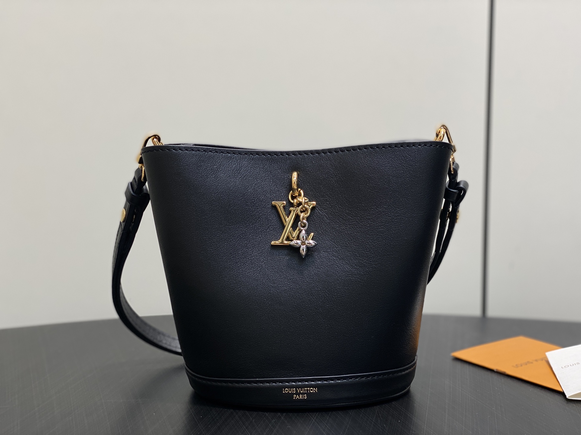 L0vis Vuitt*n Bloom Mini Hobo Bag -M27260-16*11*17.5CM