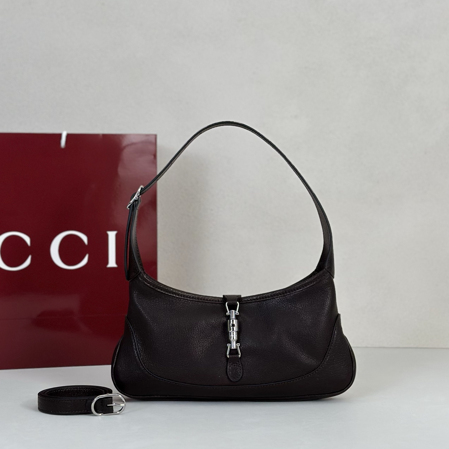 Gvc*1 Jackie Shoulder Bag In Brown Leather-27*13*.3.5CM