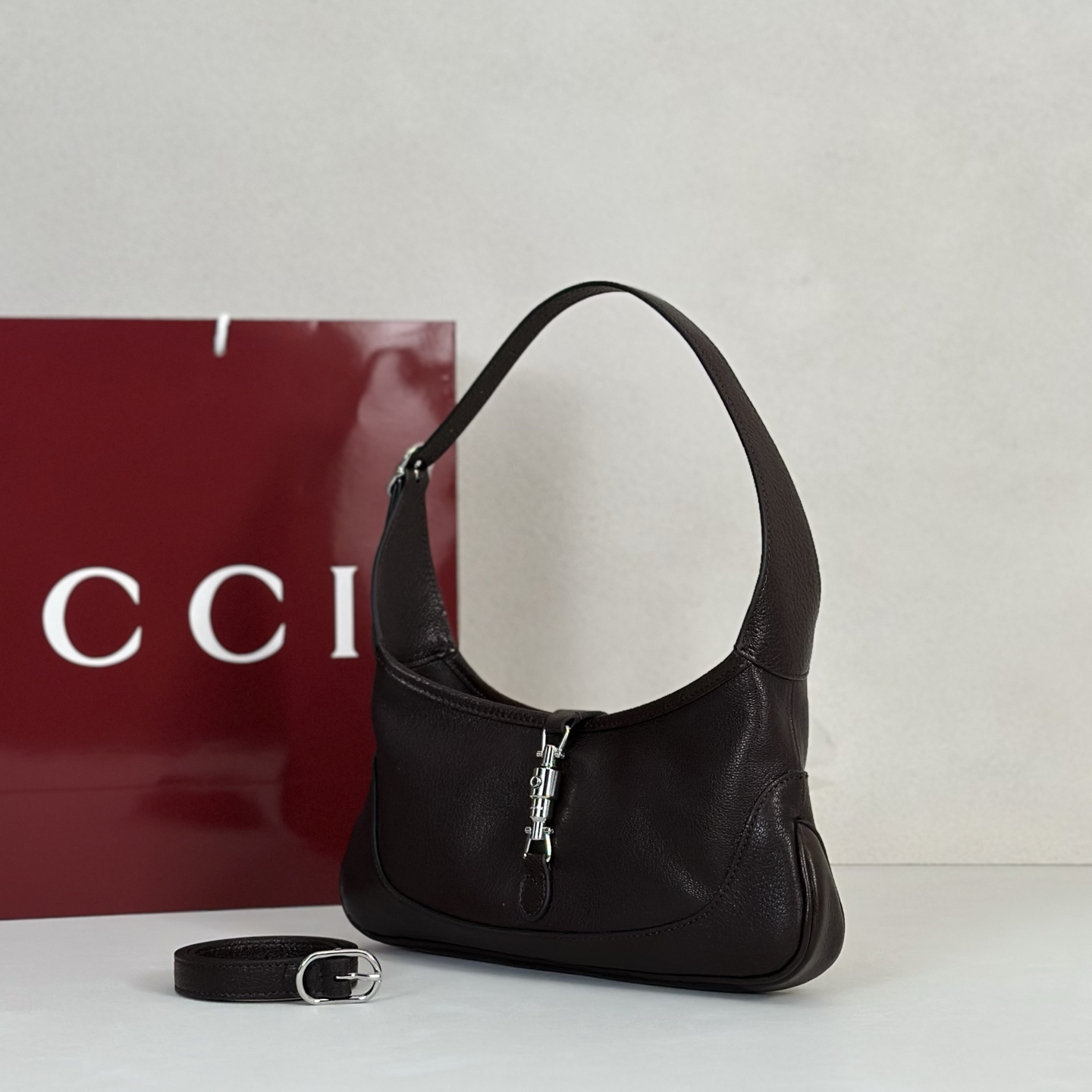 Gvc*1 Jackie Shoulder Bag In Brown Leather-27*13*.3.5CM