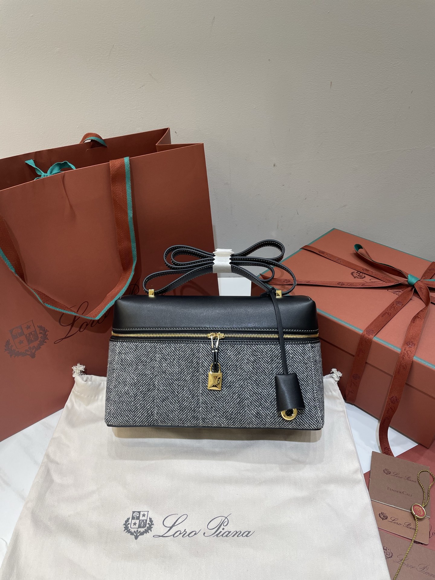 L0r0 P1ana Extra Bag L27-16*27*10CM