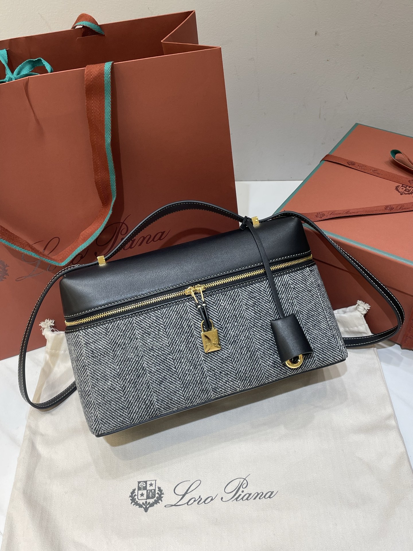 L0r0 P1ana Extra Bag L27-16*27*10CM