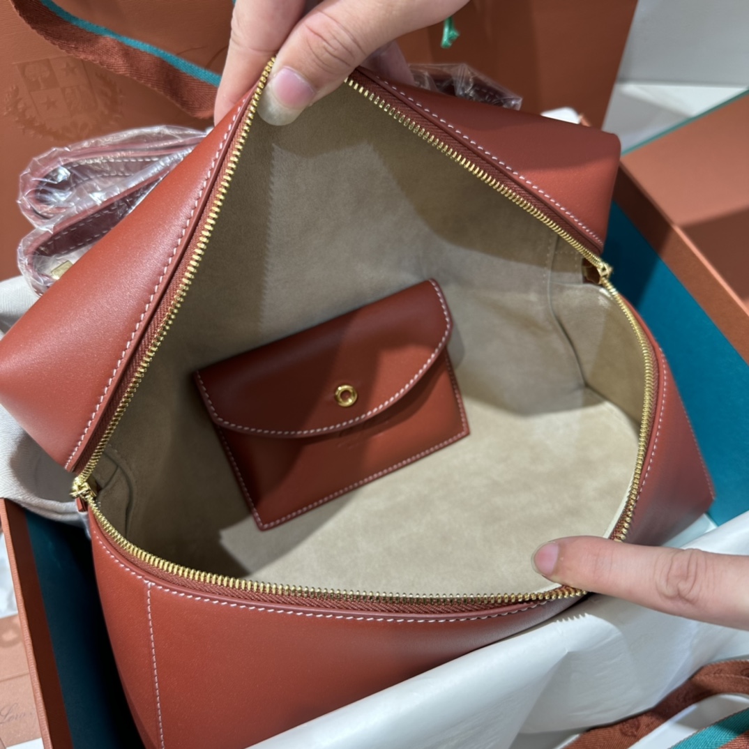 L0r0 P1ana Extra Bag L27-16*27*10CM