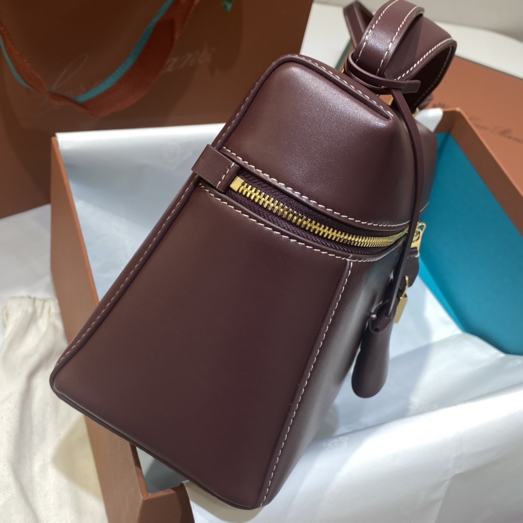 L0r0 P1ana Extra Bag L27-16*27*10CM
