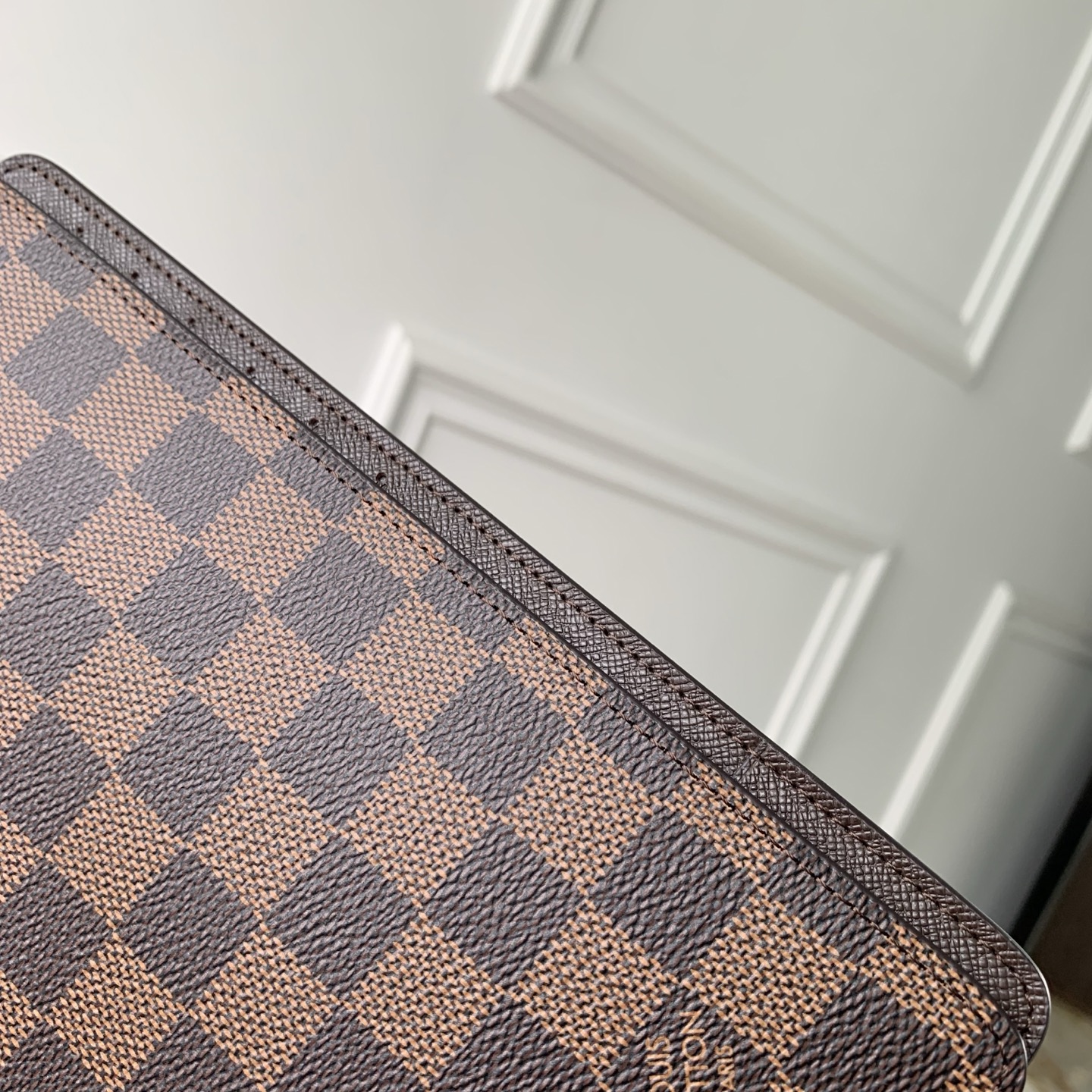 Lo*uis Vvtt0n Desktop Notebook Cover-R20100-18.5 x 23 x 3CM