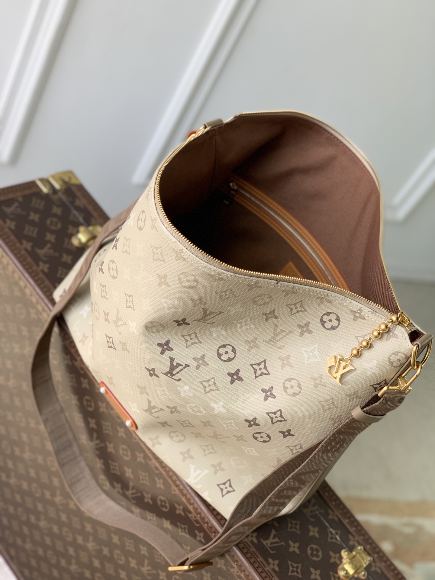 L0vis Vvtt0n Vagabond Hobo-M26931-41 x 32 x 11CM