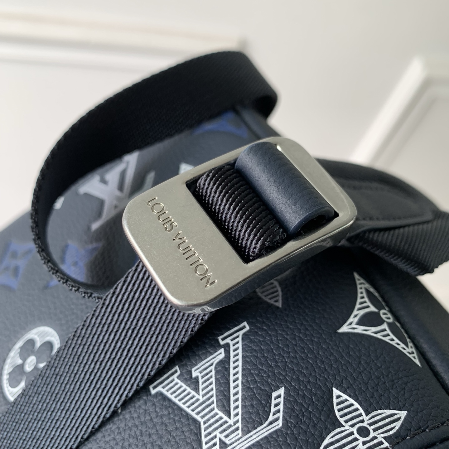 L0vis Vvtt0n Discovery PM Backpack-M28575-30*40*20CM