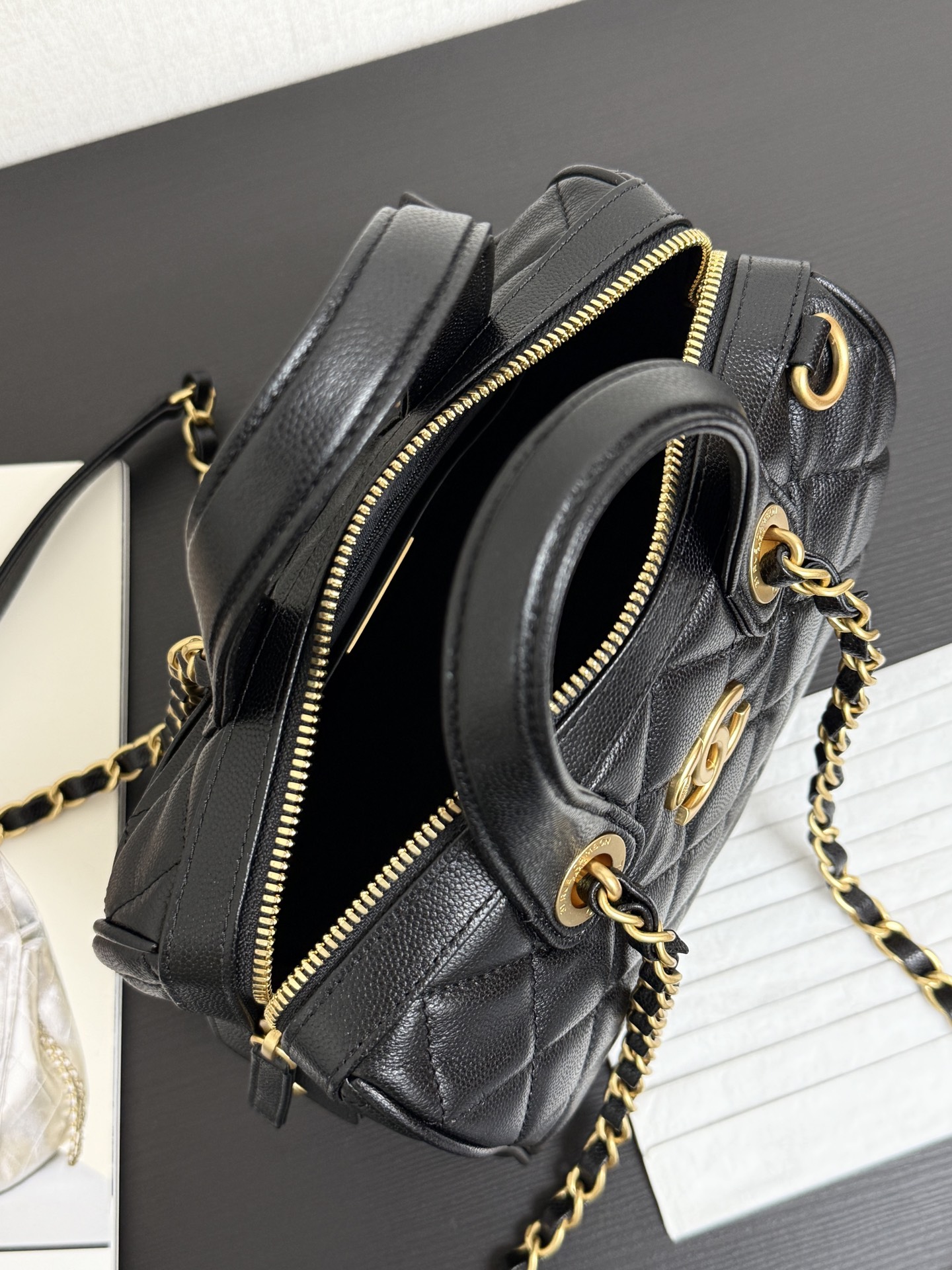 Ch@nel 25A Small Bowling Bag-21*17*13CM