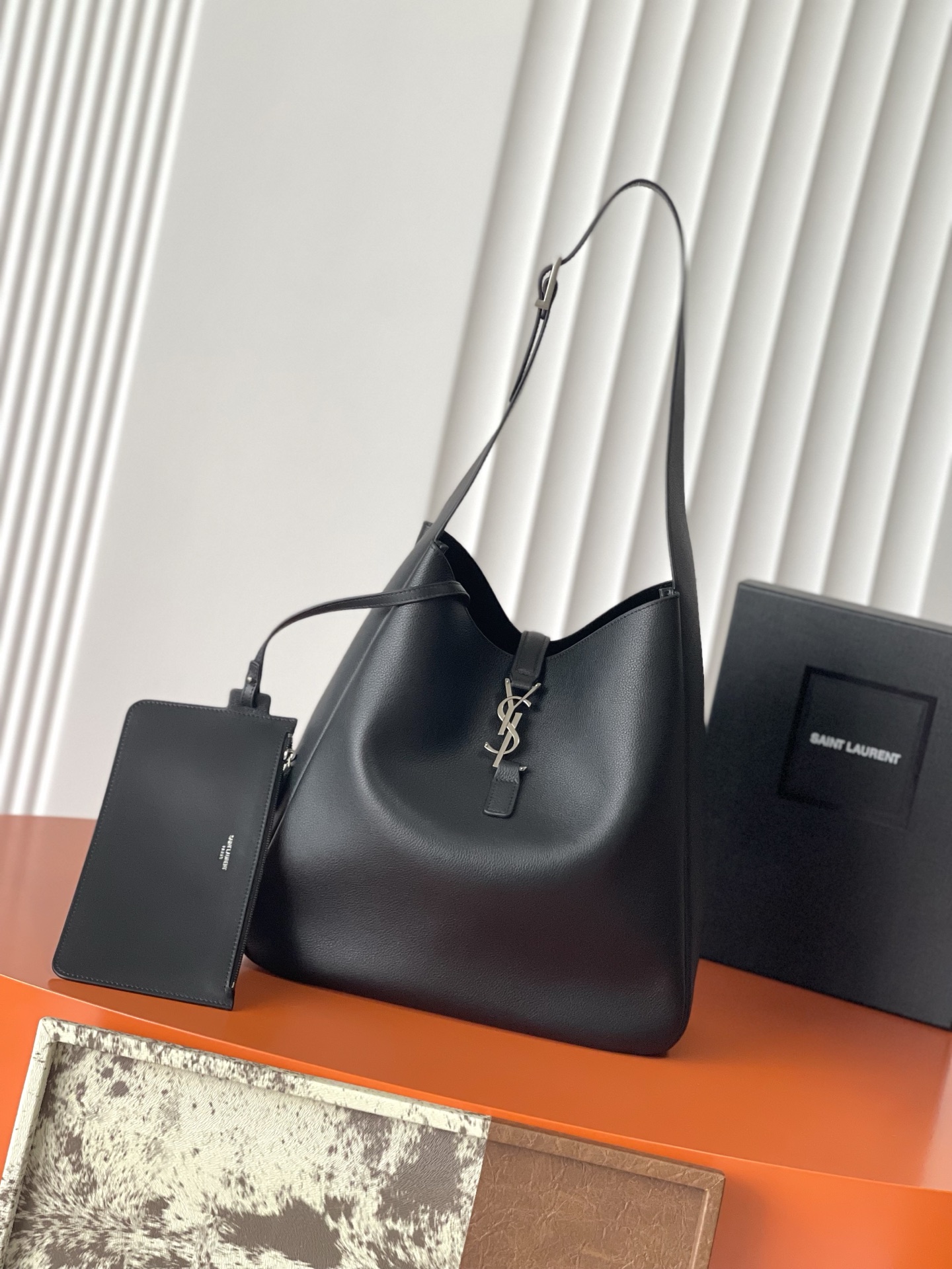 Y51 Hobo Bag-30x31x13CM