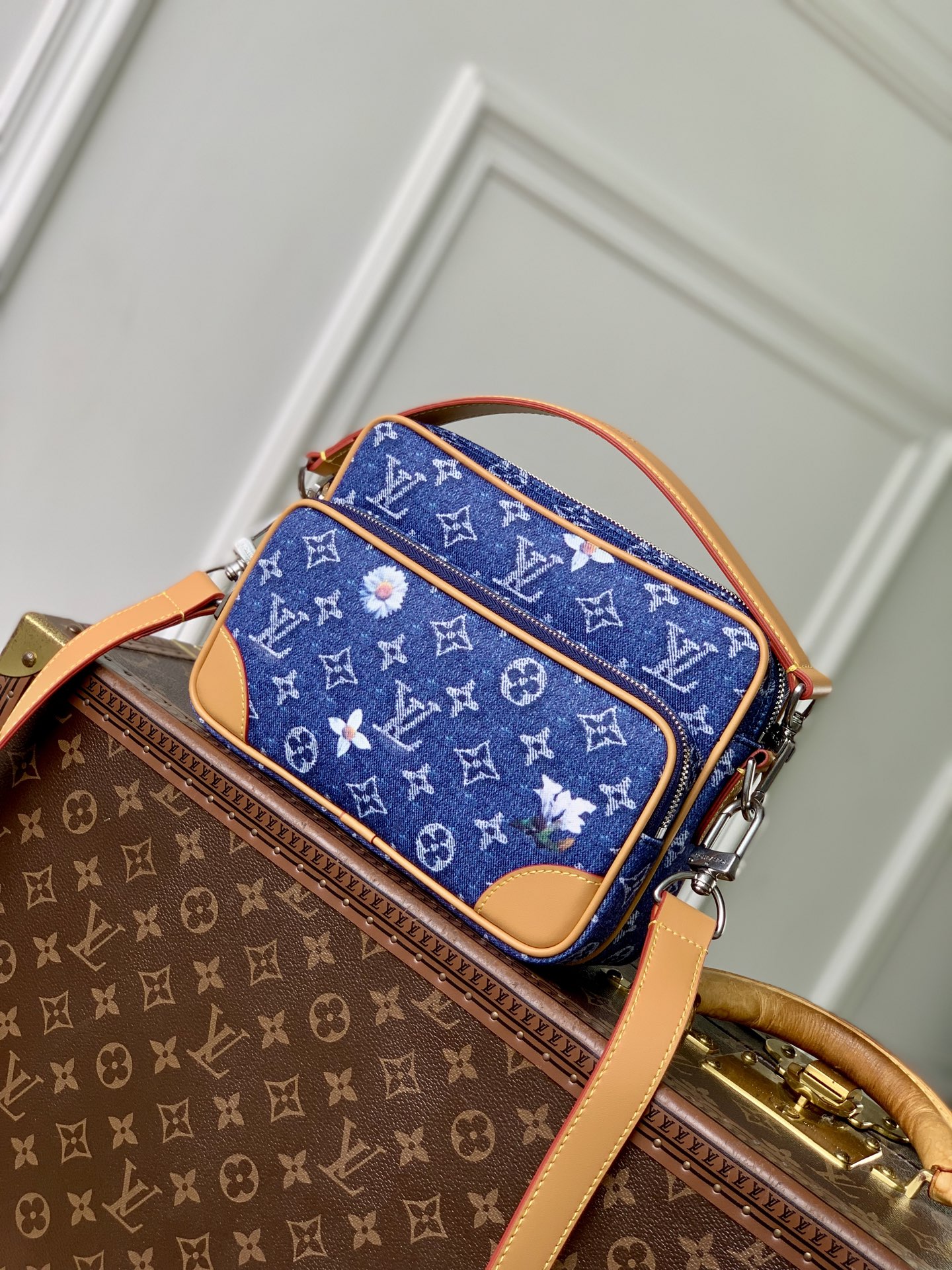 L0vis Vvtt0n Nil Messenger Bag-M29273-25 x 17.5 x 11CM