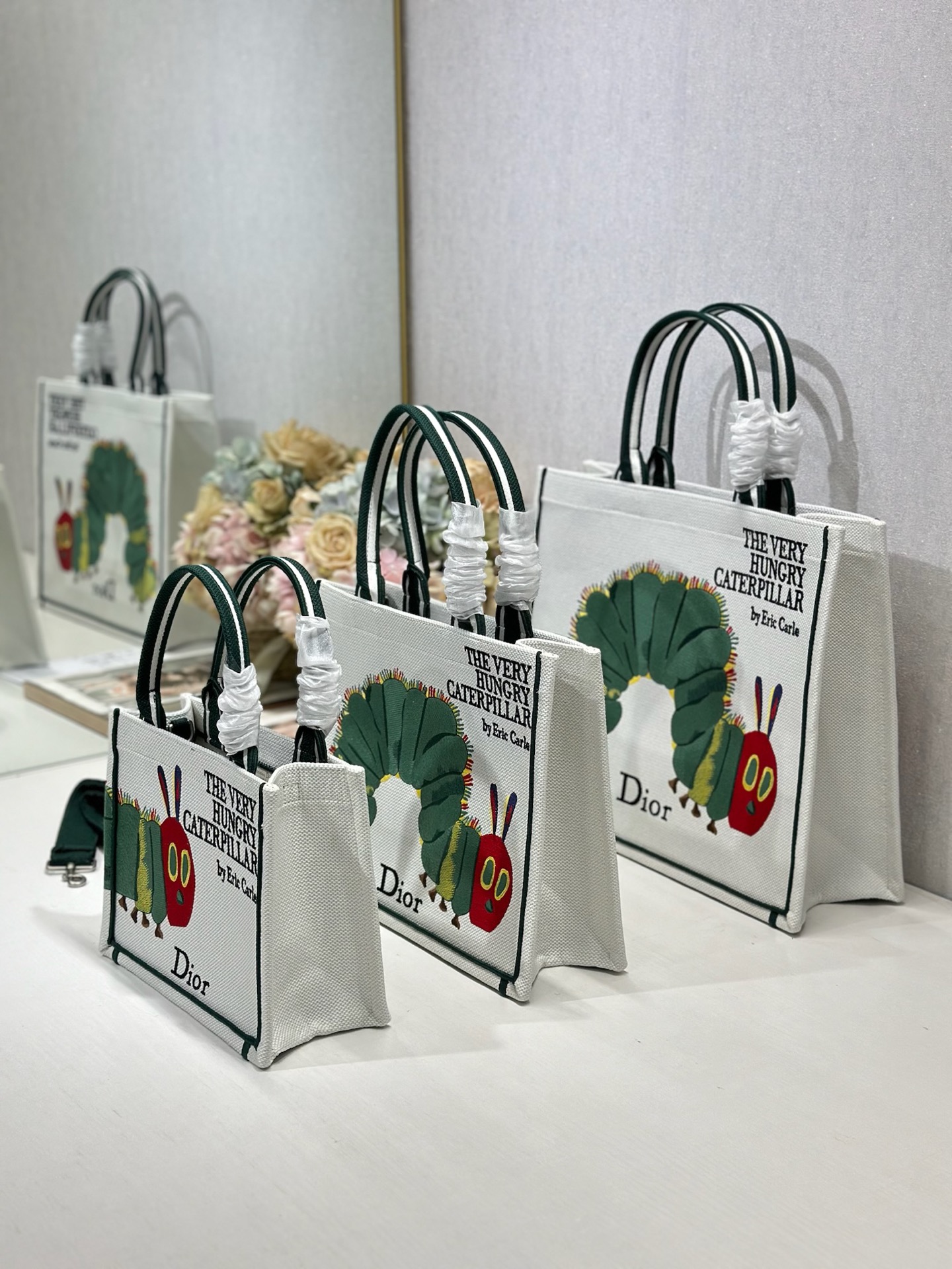 Diro Book Tote