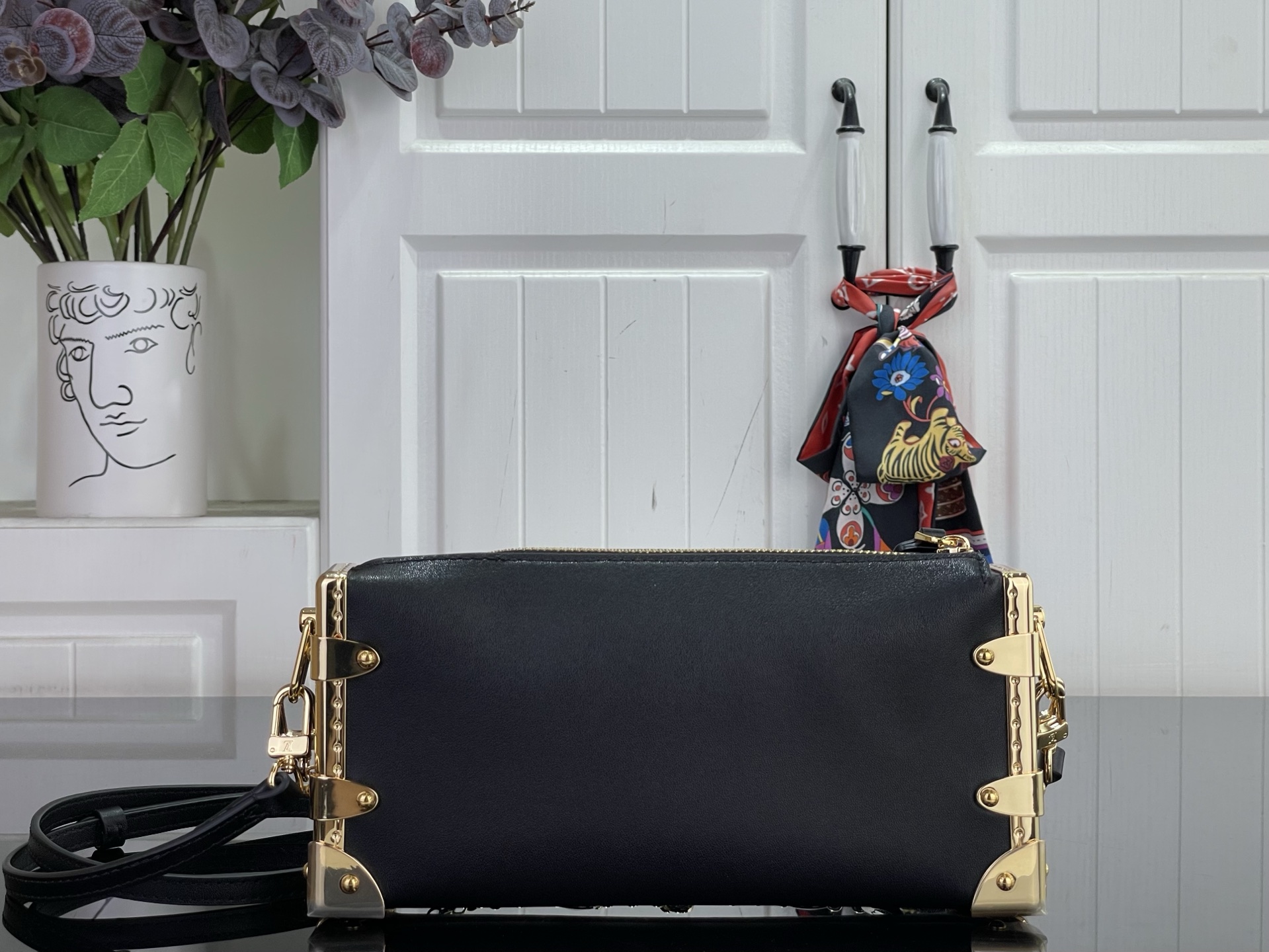L0vis Vvtt0n Slim Trunk--M28362-23 x 12 x 4CM