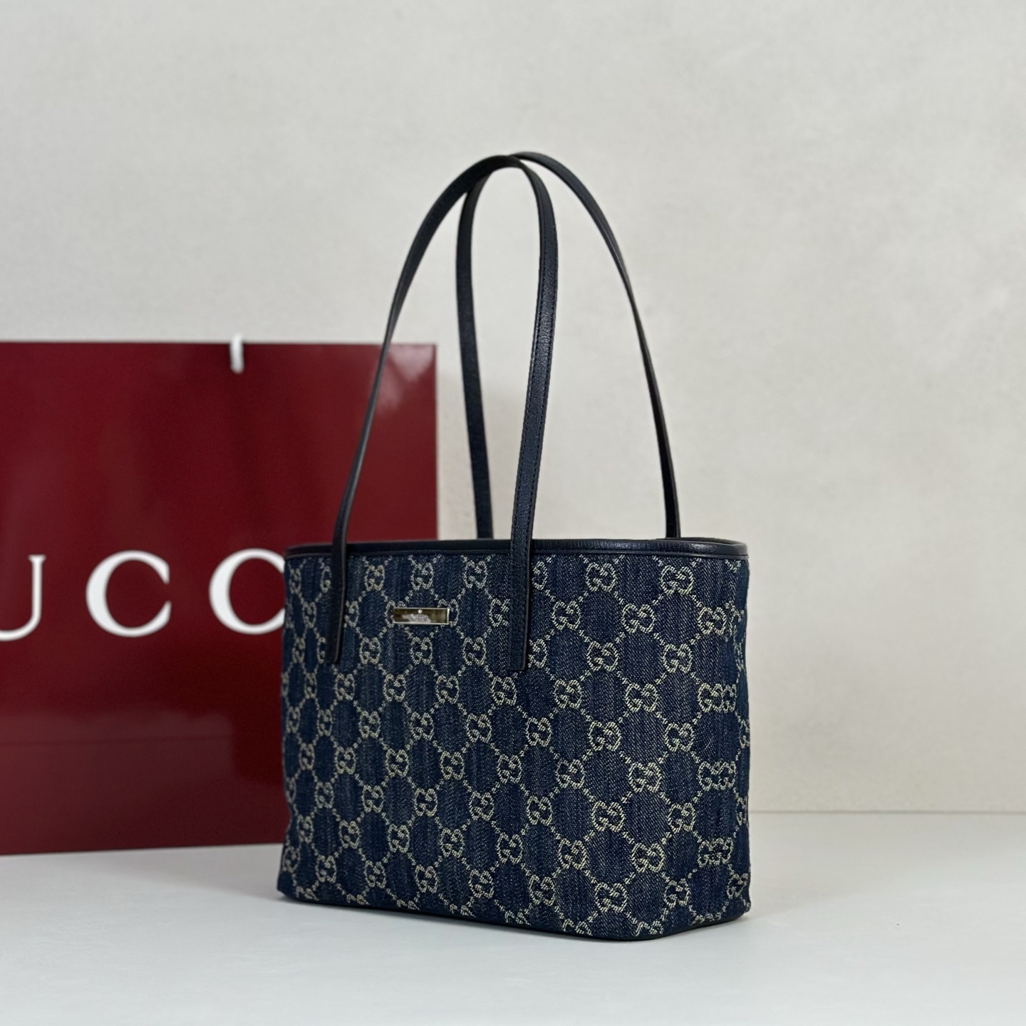 Gv*c* Generation Tote Bag-25*11.5*19CM