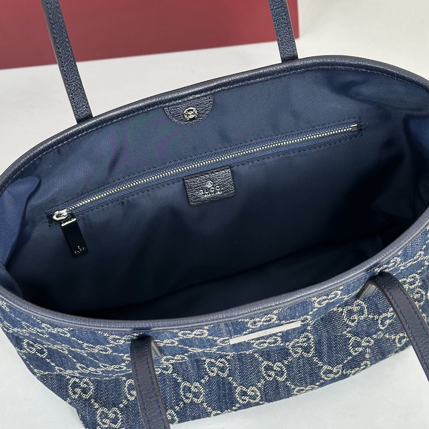 Gv*c* Generation Tote Bag-25*11.5*19CM