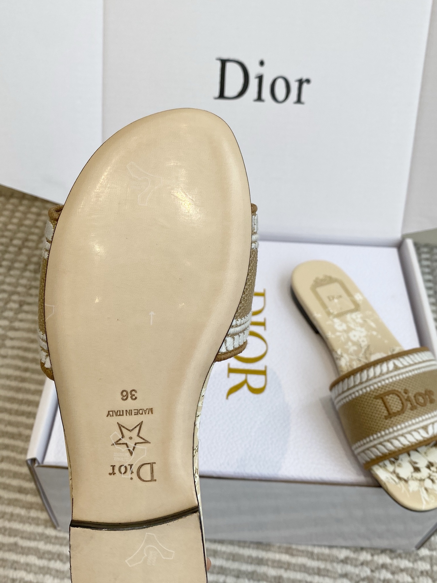 Diro Slippers