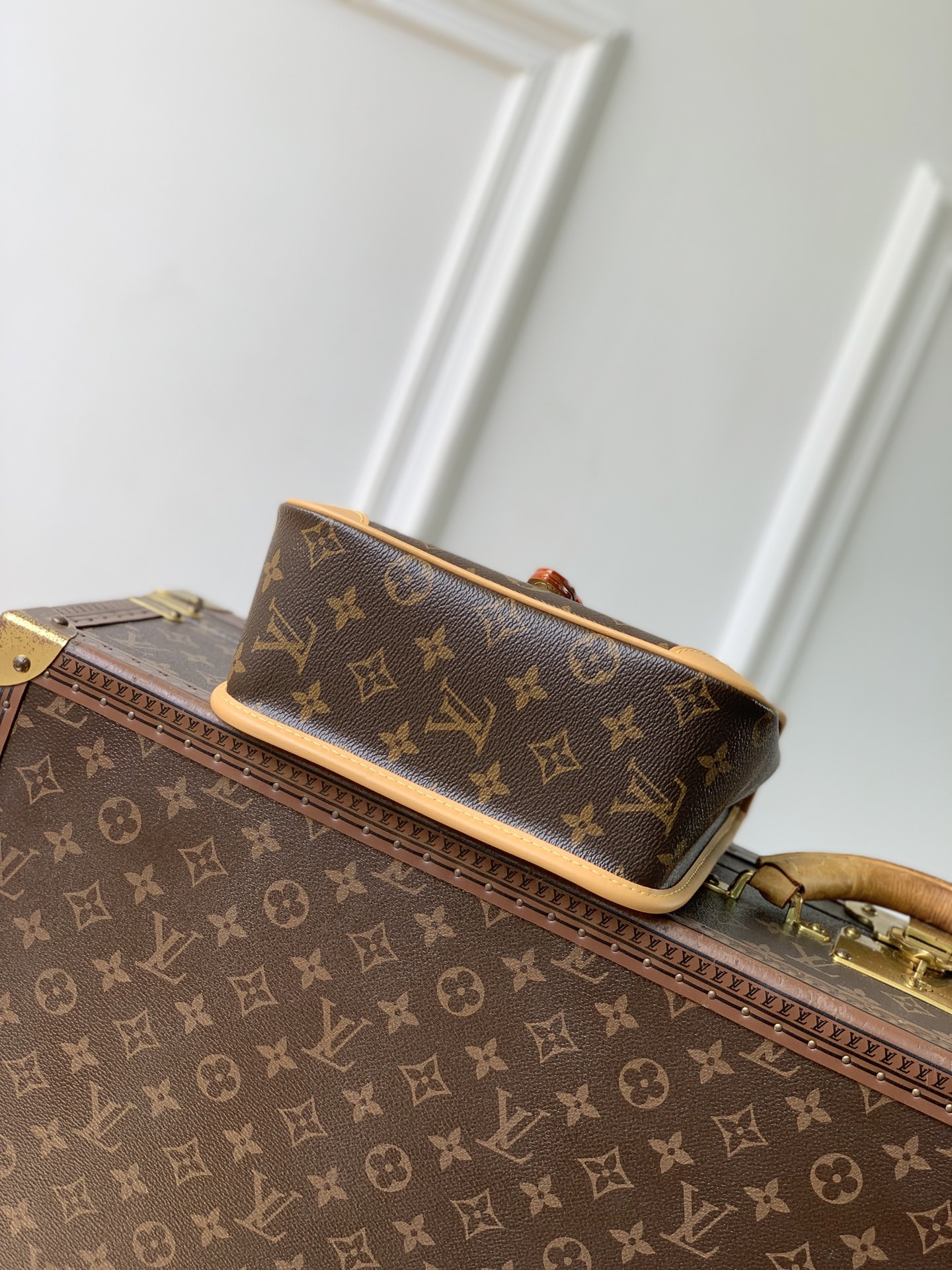 Lou*is Vvtt0n Diane Backpack PM Monogram - Handbags-21 x 21.5 x 9CM