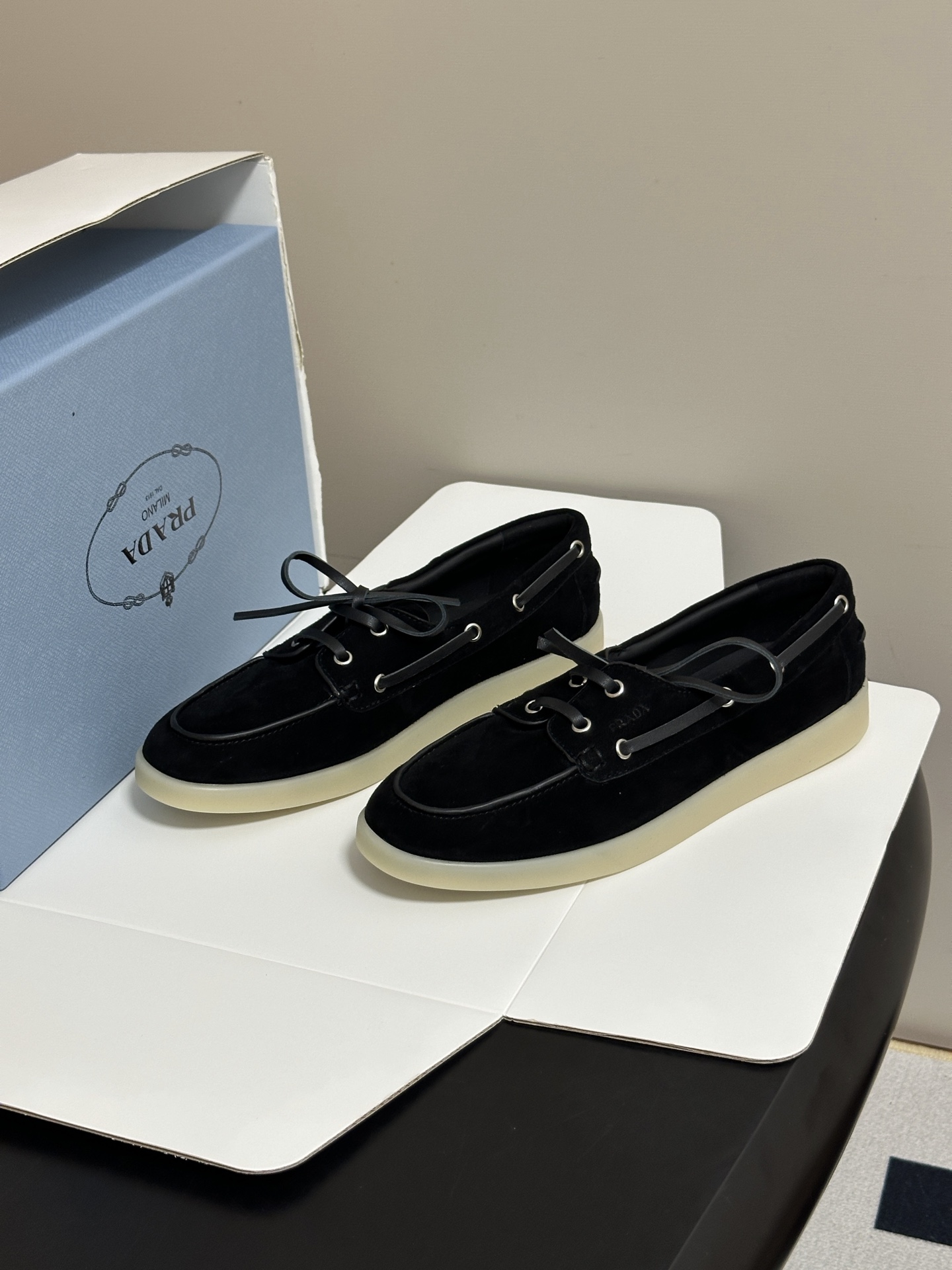 Pra*da 2026ss Suede Boat Shoes