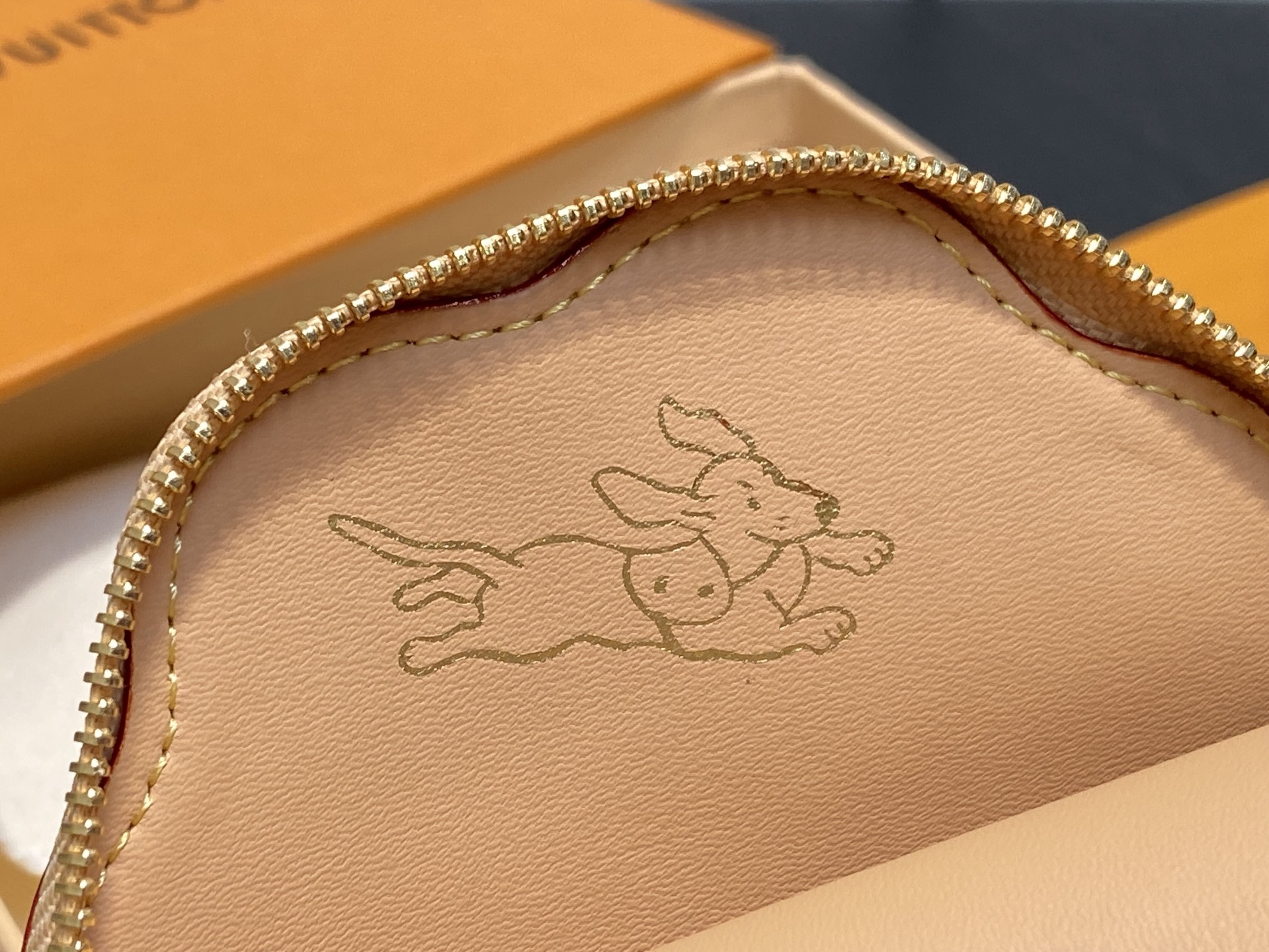 L0vis Vuitto*n Paw Coin Pouch Other Leathers -15*10*4.5CM