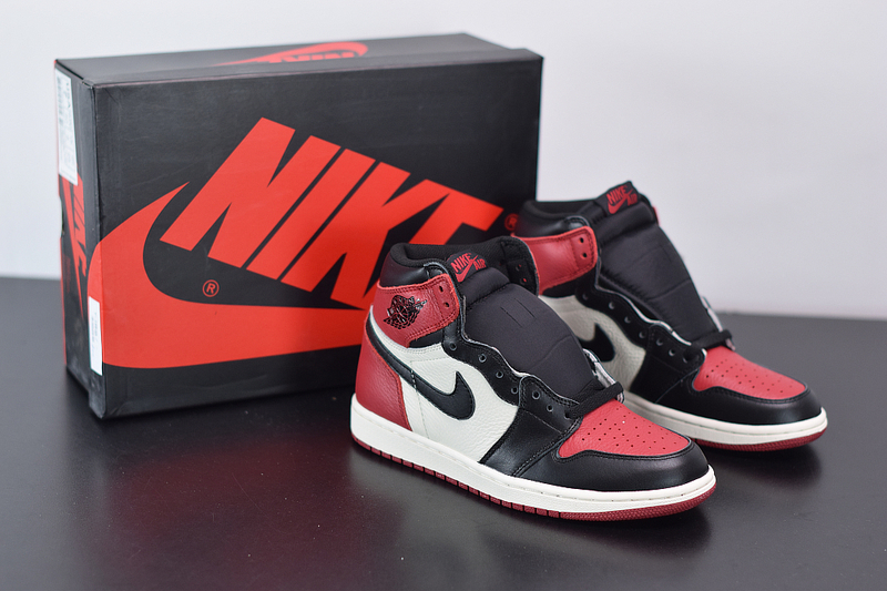AIR JORDAN 1 HIGH OG “COURT PURPLE” 555088-125