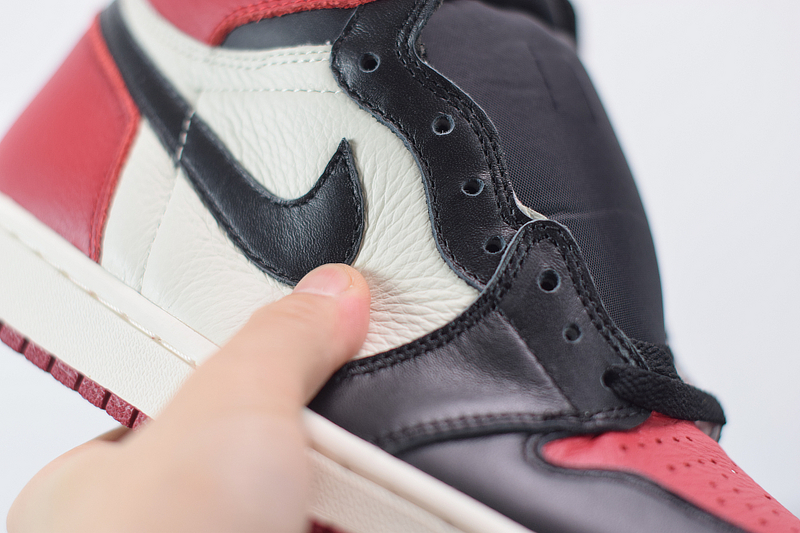 AIR JORDAN 1 HIGH OG “COURT PURPLE” 555088-125